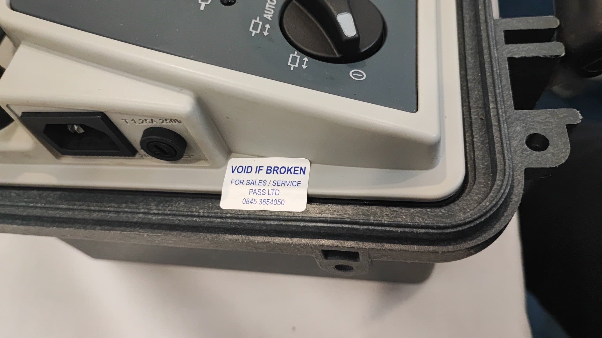 Calibrated Megger DLRO10HD 10A Digital Low Resistance Ohmmeter with DH4 Probes