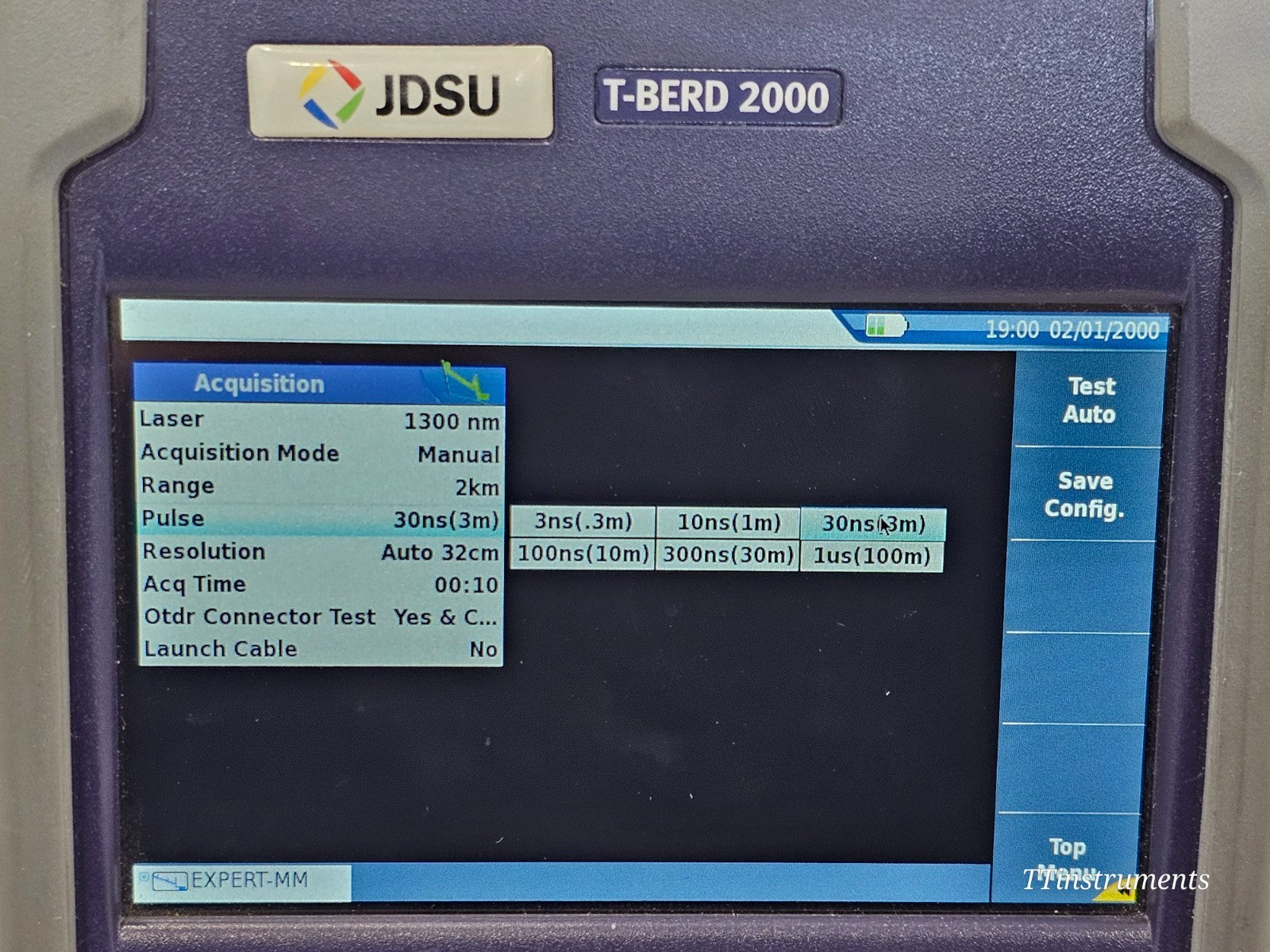 Viavi P5000i inspection scope connected to patch cord bulkhead adapter