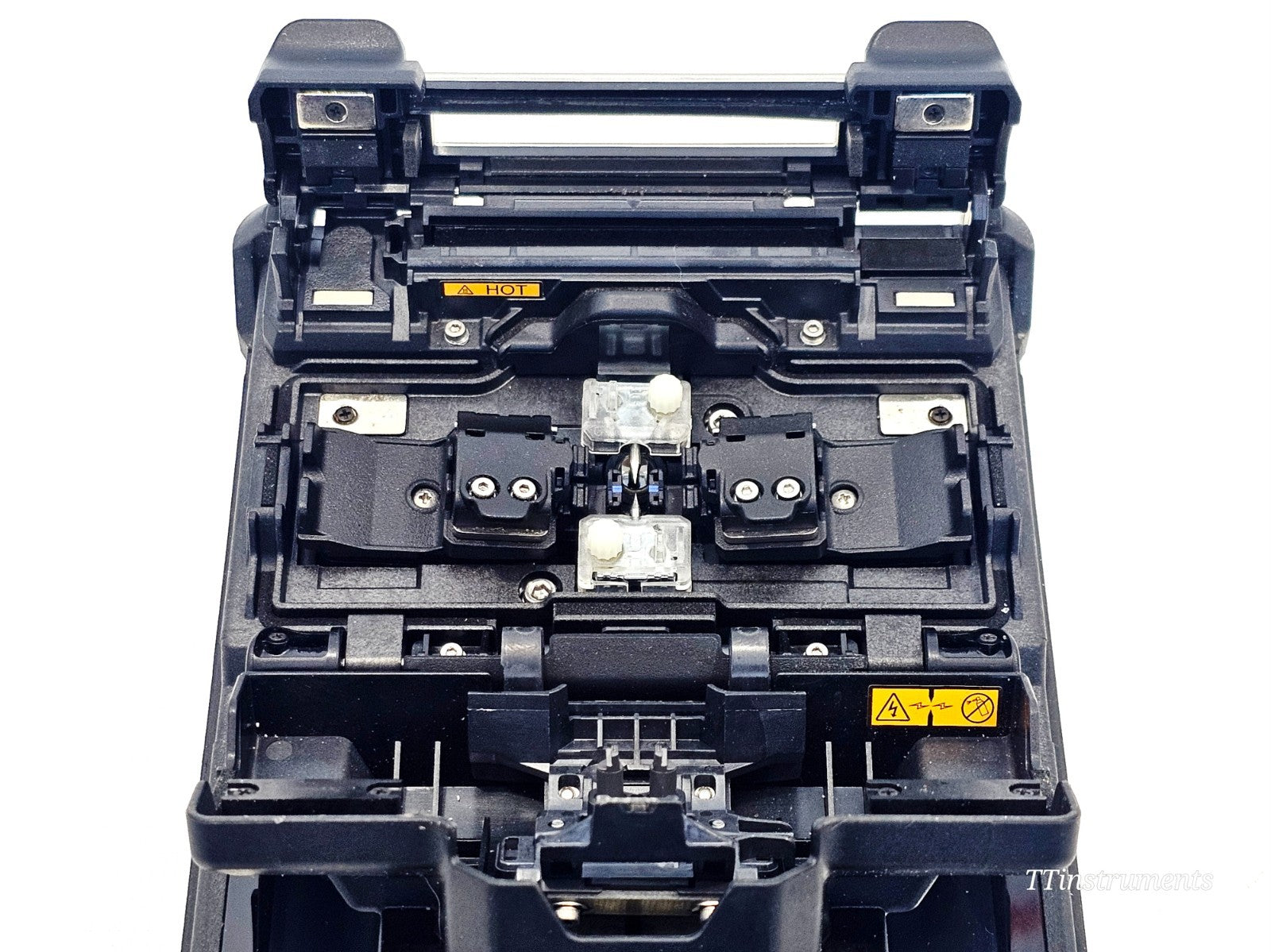 Fujikura 31S splicer LCD screen and control panel close-up