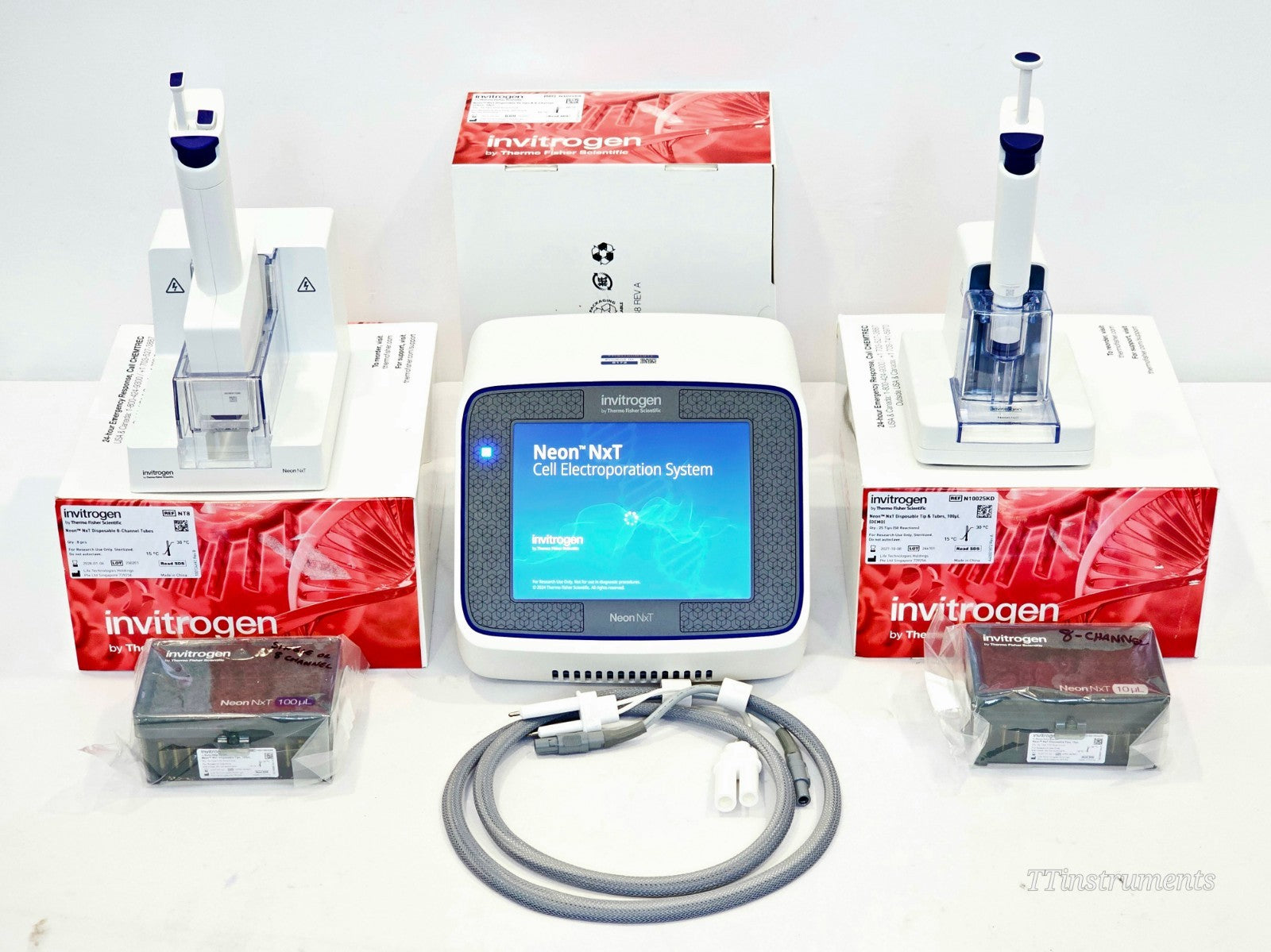 Thermo Fisher Invitrogen NeonNxT NEON18 Electroportation System MFG 2024