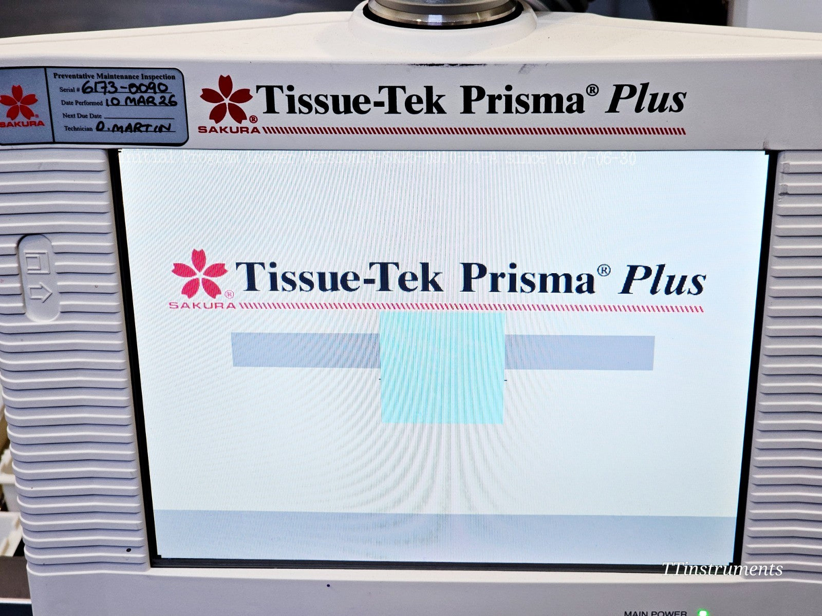Sakura Tissue-Tek stainer display screen and interface detail