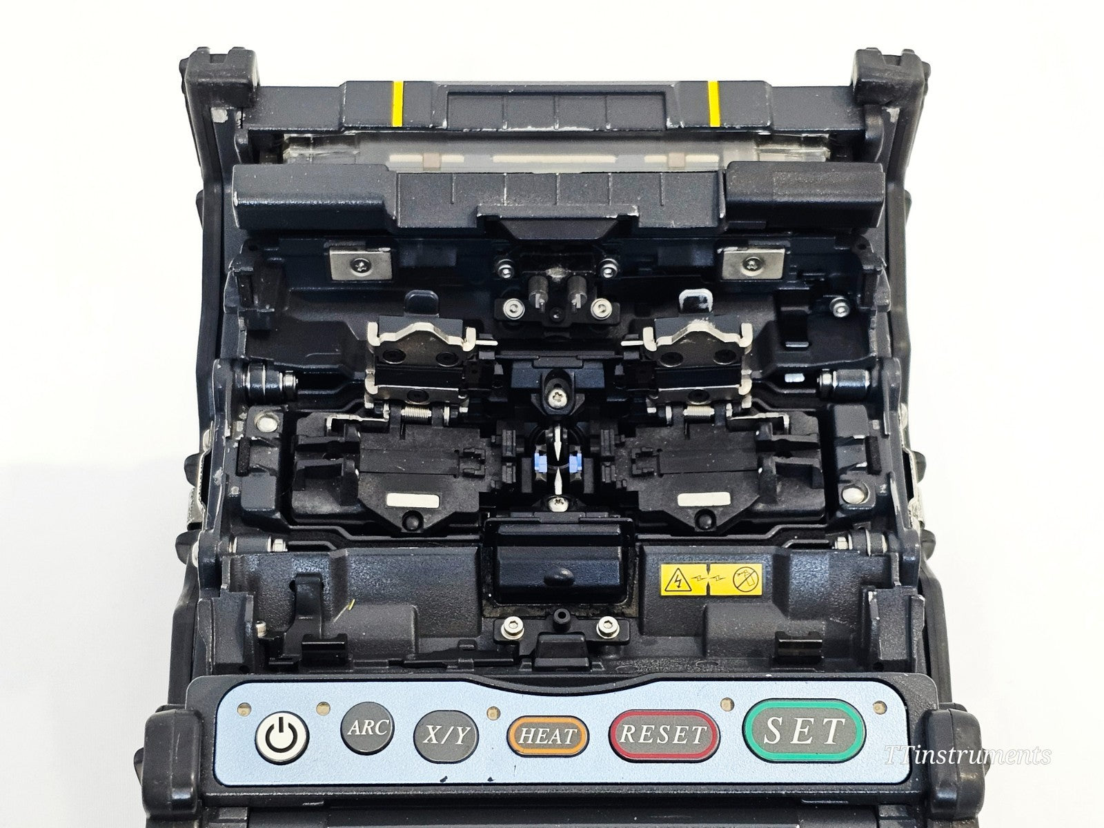Fujikura FSM-70S fibre splicer splicing chamber close-up with electrode assembly