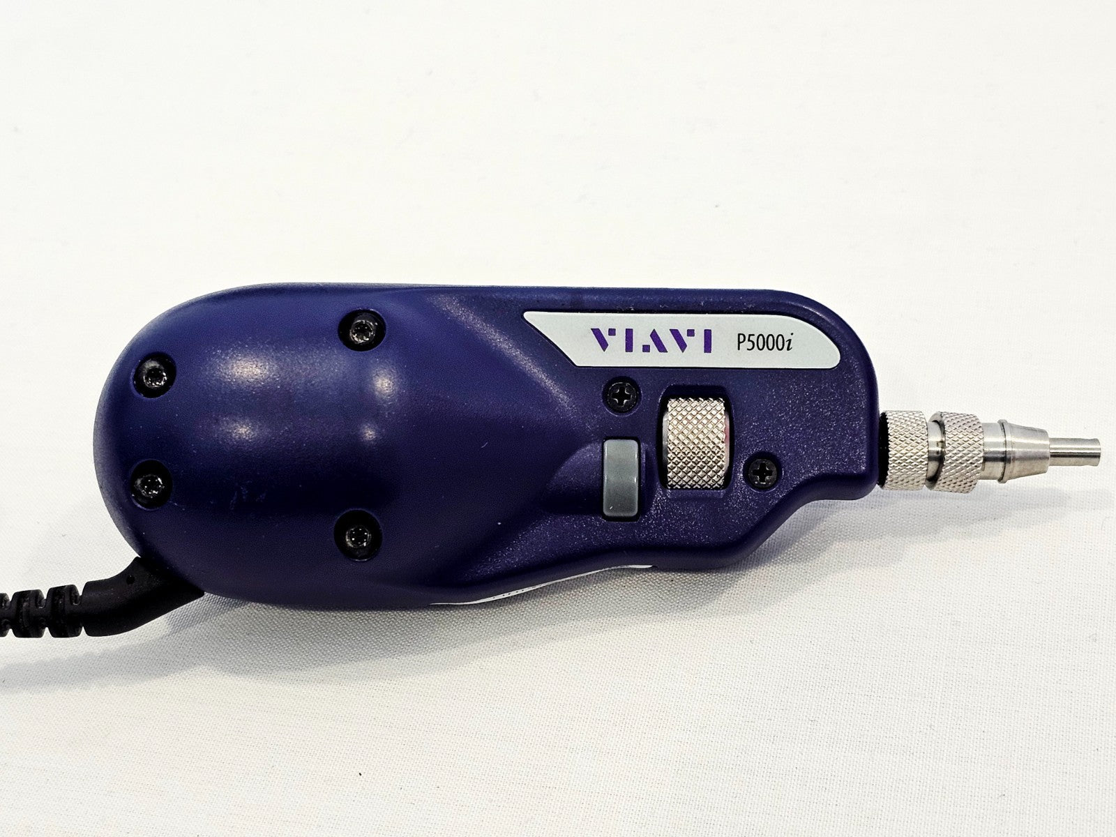 Viavi P5000i fiber inspection probe side view showing VIAVI P5000i branding, knurled tip, and USB cable exit