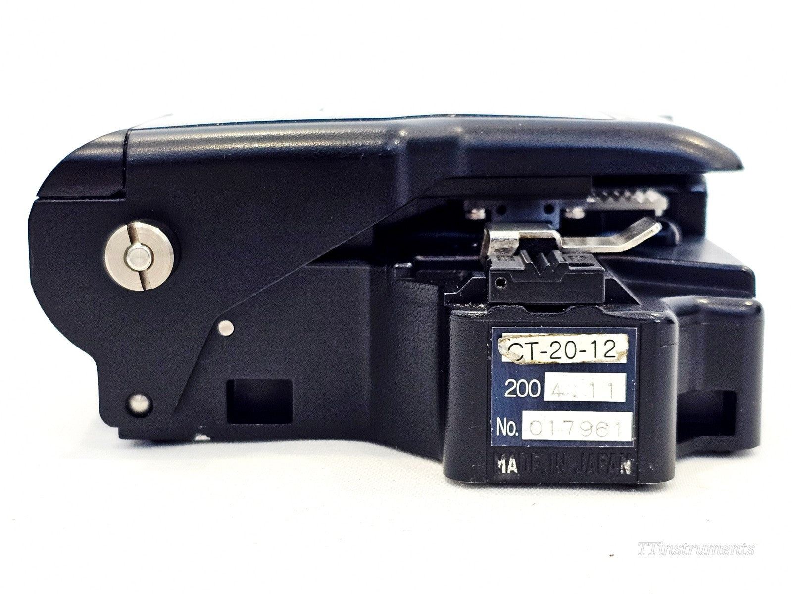 Fujikura FSM-60S refurbished fusion splicer cosmetic condition close-up view