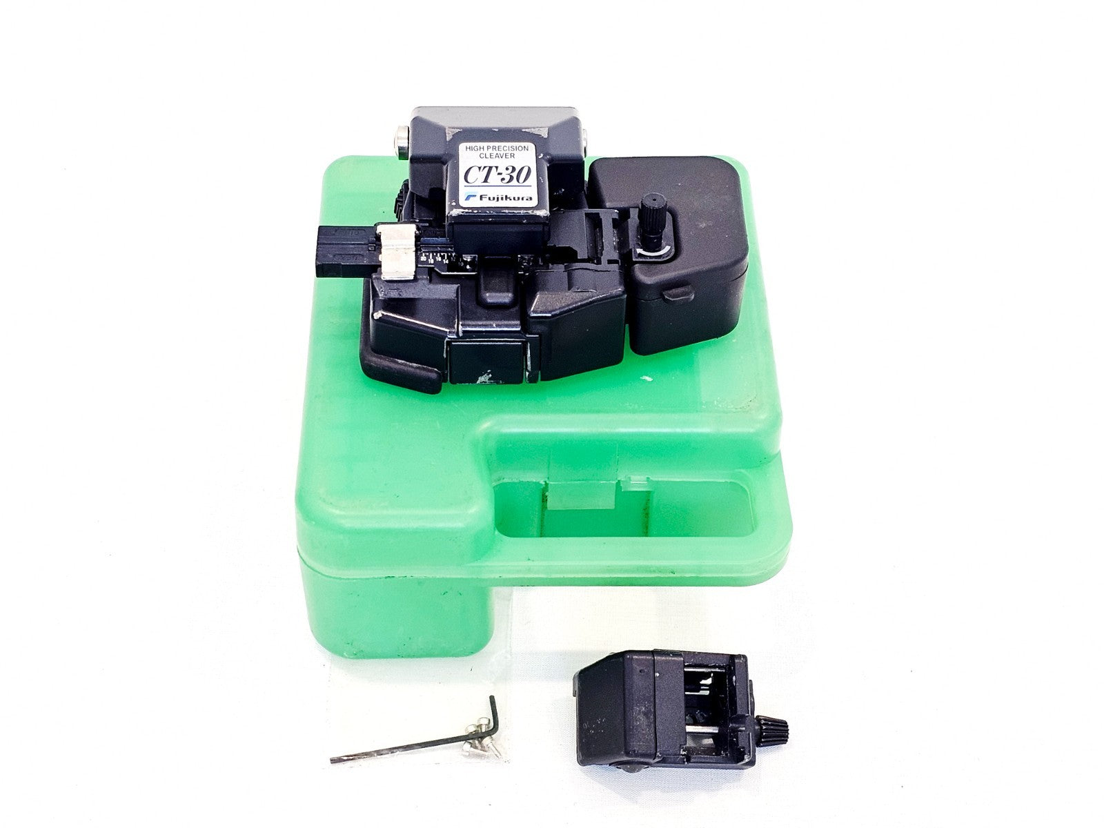 Fujikura CT-30 High Precision Fibre Cleaver with guide plate on green carry case, hex key and spare adapter plate alongside