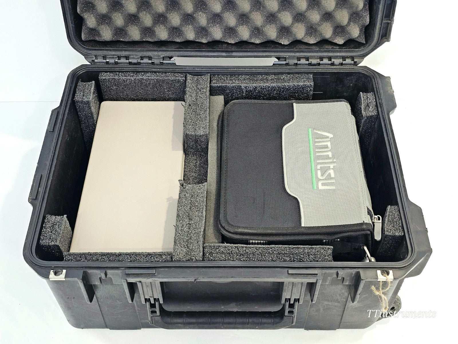 Anritsu S331E cable antenna analyser complete unit overview used condition UK