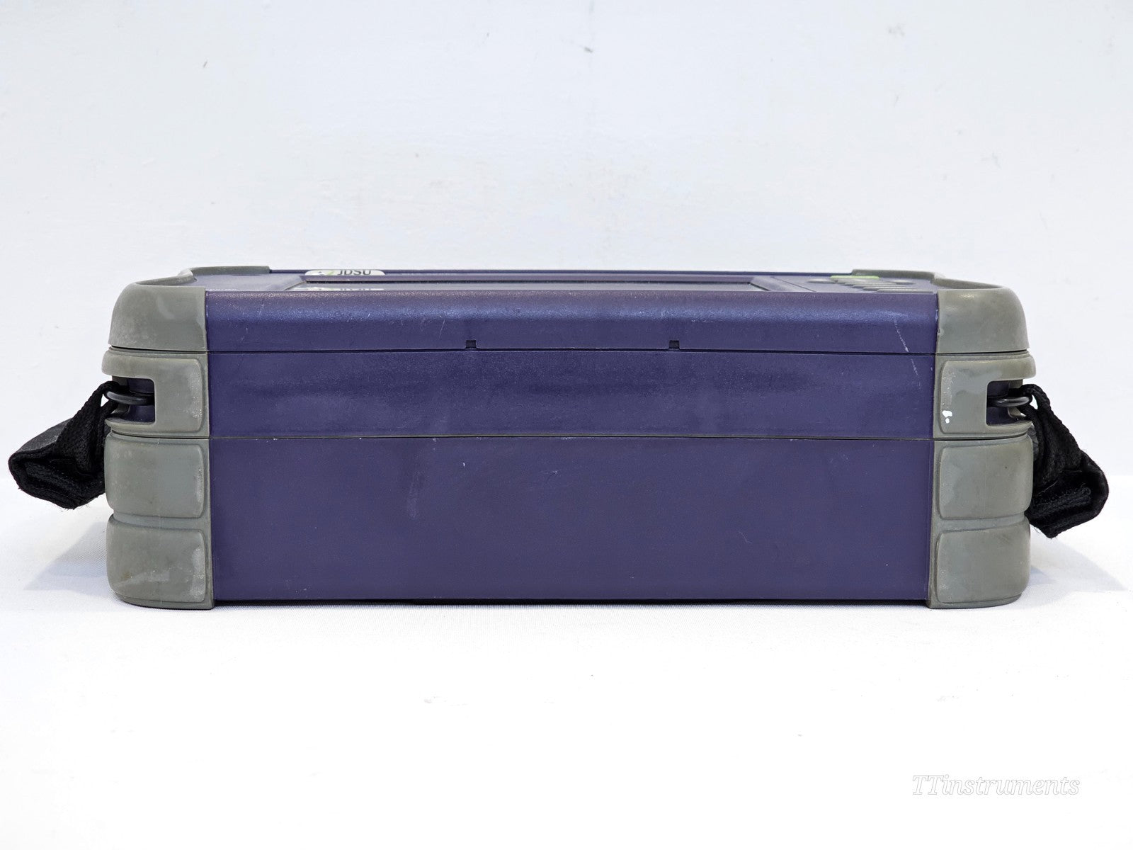 Viavi JDSU MTS 6000A V2 module carrier slot detail, close-up view
