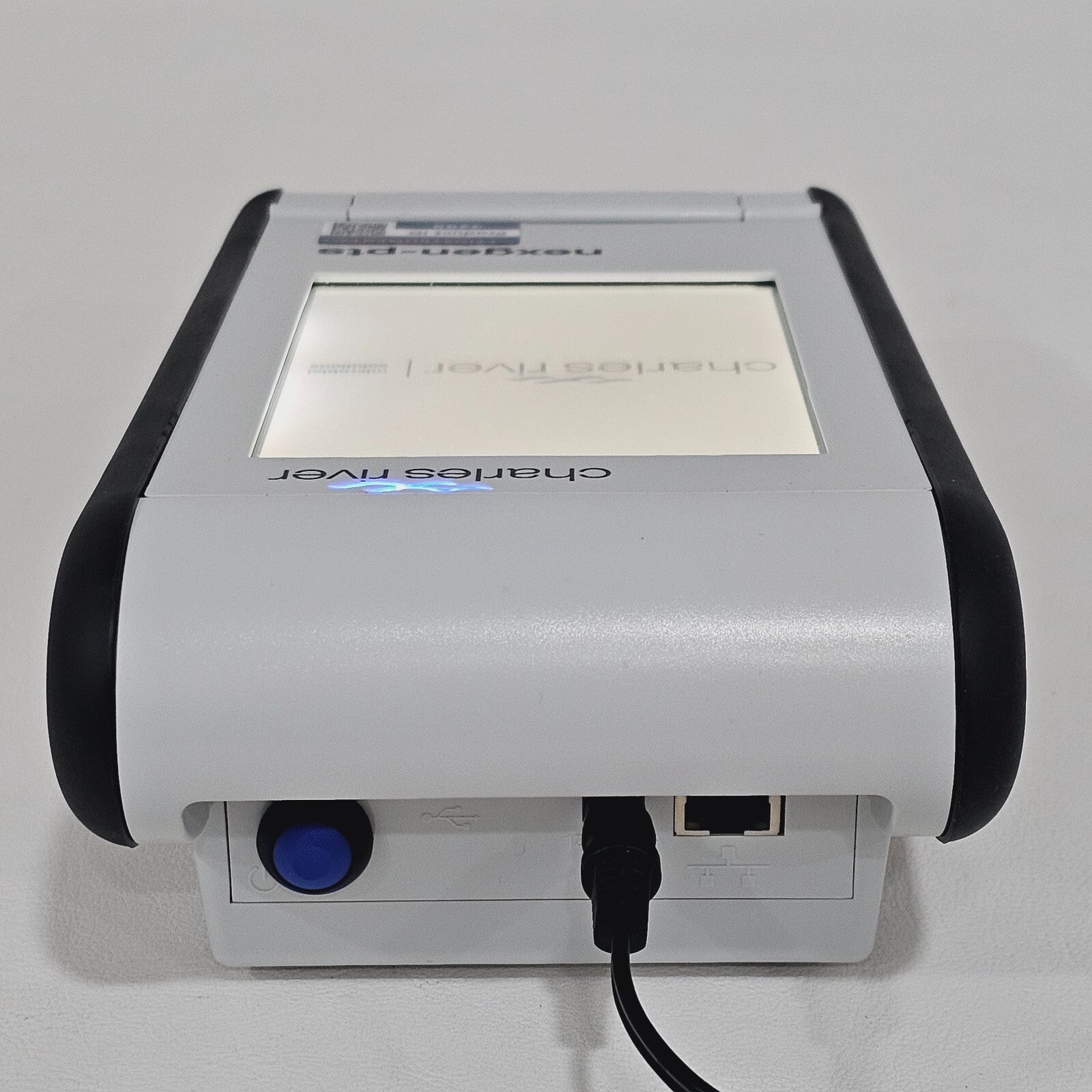 nexgen-PTS PTS150 rear panel showing ports and battery compartment