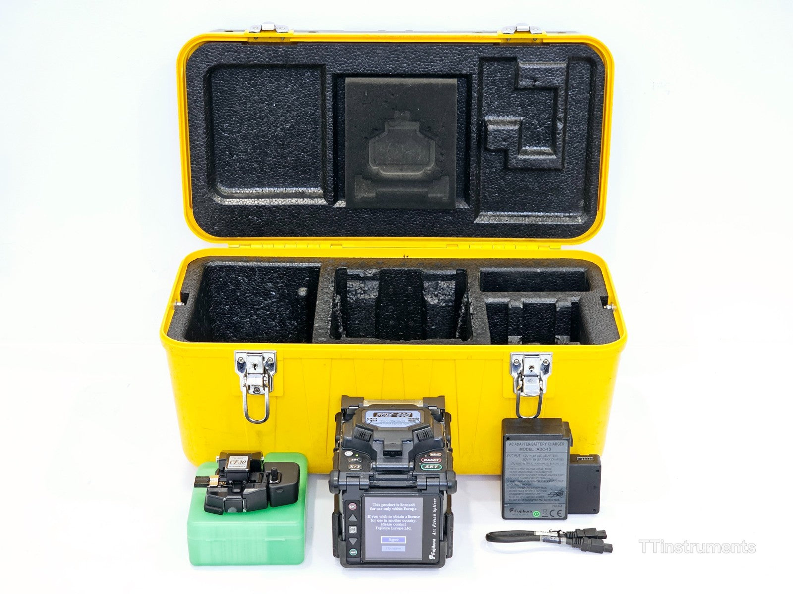 Fujikura FSM-60S fusion splicer front view showing touchscreen display and fibre clamps