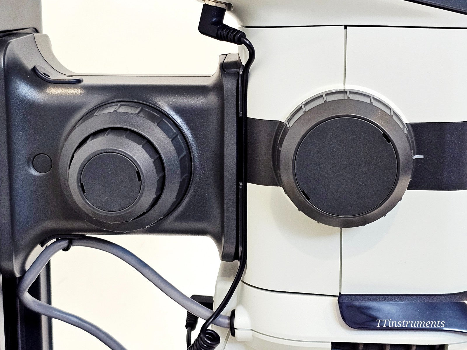 Serviced Vision Engineering Lynx EVO Ergonomic Stereo Zoom Microscope