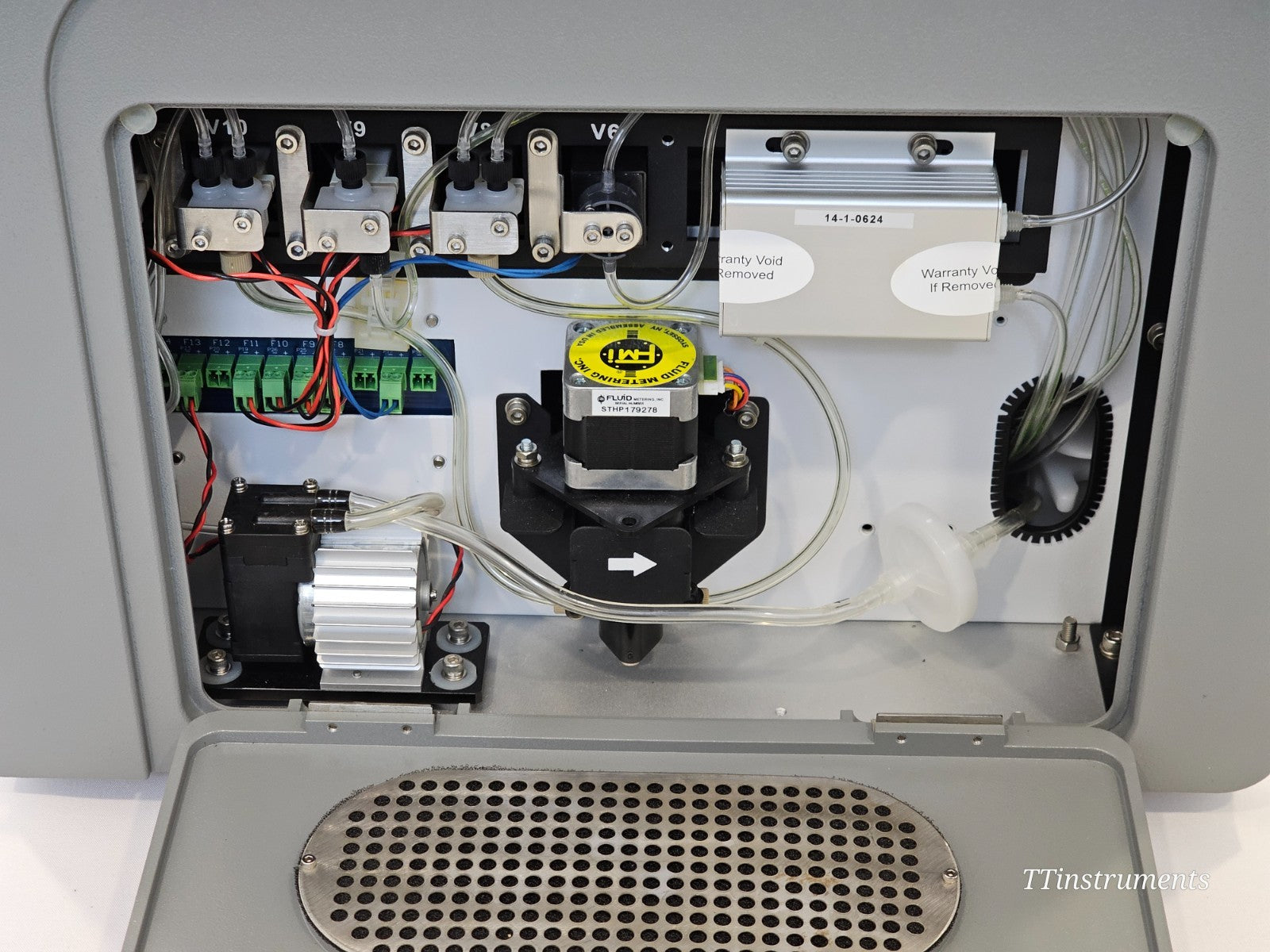 Agilent ACEA NovoCyte 2060R Flow Cytometer w/ NovoSampler Pro & Fluidics Station
