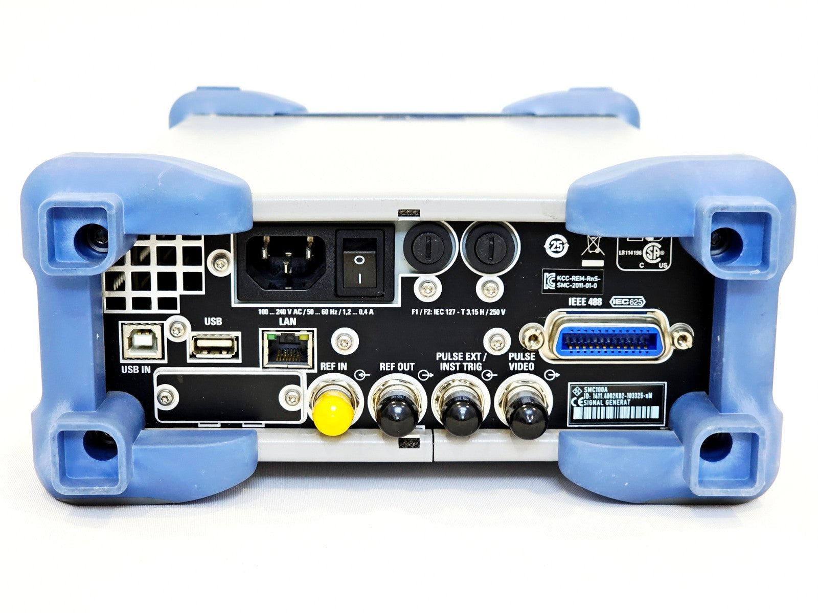 Rohde & Schwarz SMC100A 9 khz - 3.2 GHz Signal Generator SMC-B103 Option R&S SMC