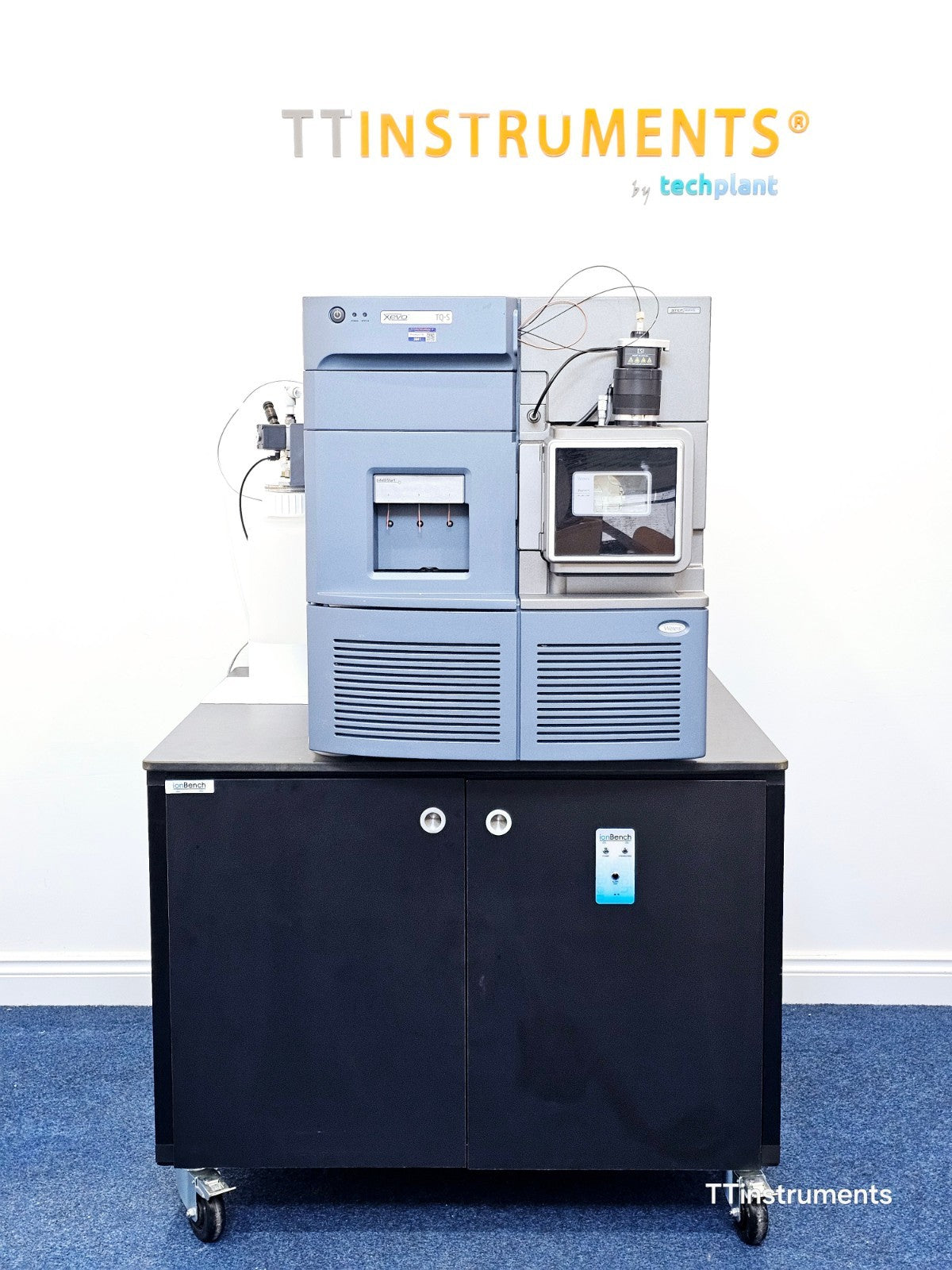 Waters Xevo TQ-S triple quadrupole mass spectrometer 186005453 front view with IonBench workbench