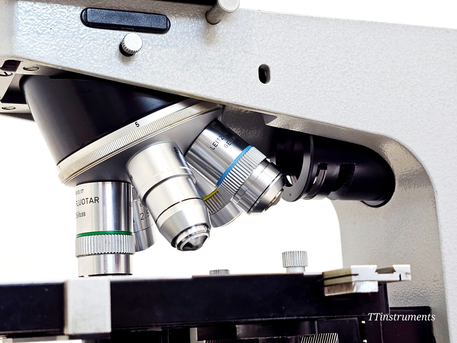 Leitz Orthoplan Compound Microscope with 6x Objectives & Illuminator