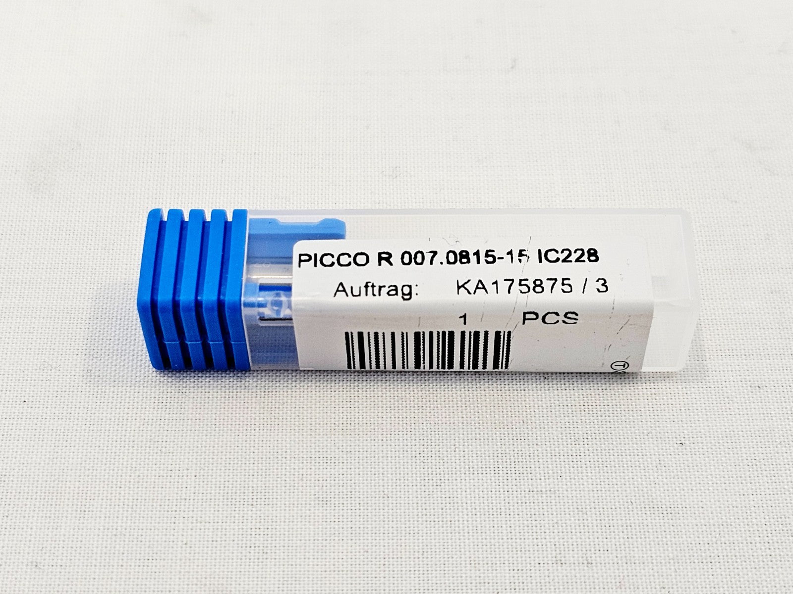Iscar PICCO R007.0815-15 IC228 threading bar close-up showing product label, order KA175875/3