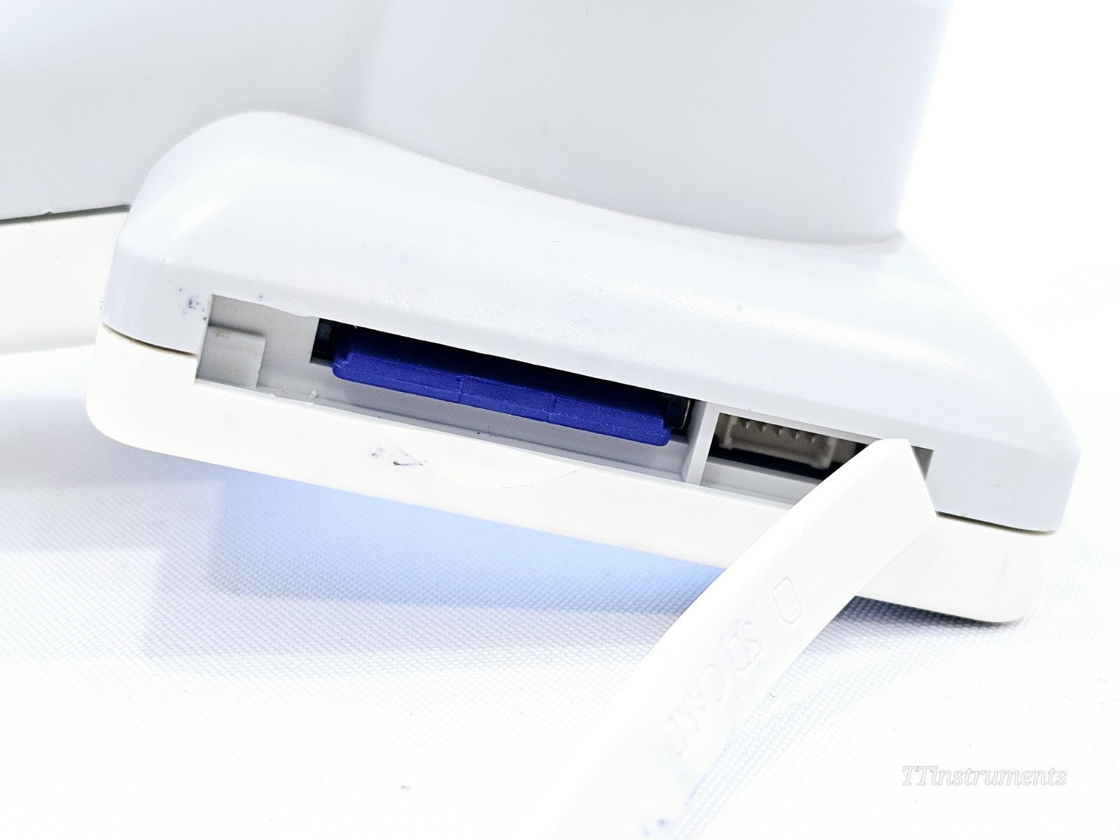 Nidek DS-20 VersaCam Fundus Camera with Nidek DS-20F Lens. New Battery Installed