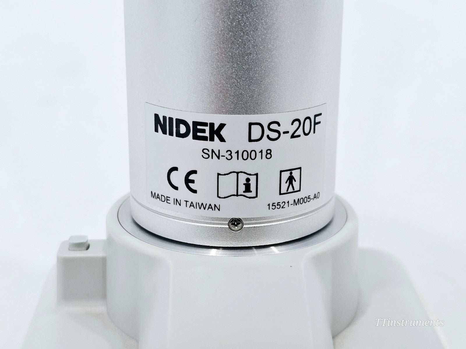Nidek DS-20 VersaCam Fundus Camera with Nidek DS-20F Lens. New Battery Installed