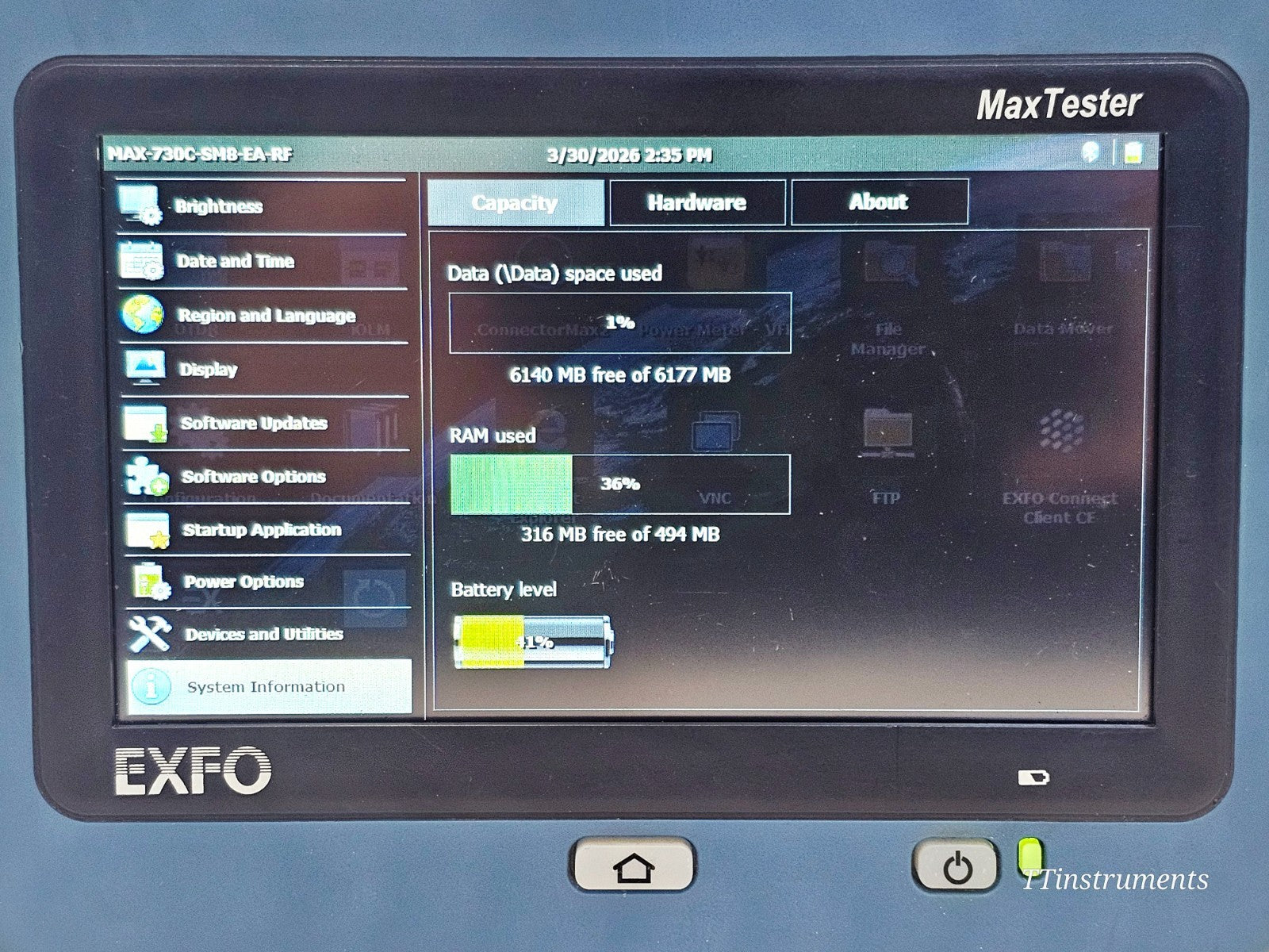 EXFO MAX-730C-SM8-EA OTDR keypad and navigation controls close-up