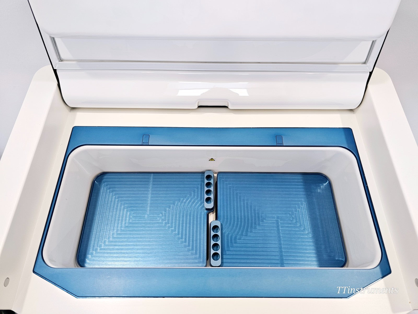 GE Asymptote Cytiva PR-CF-002 VIA Freeze QUAD Controlled Rate Freezer