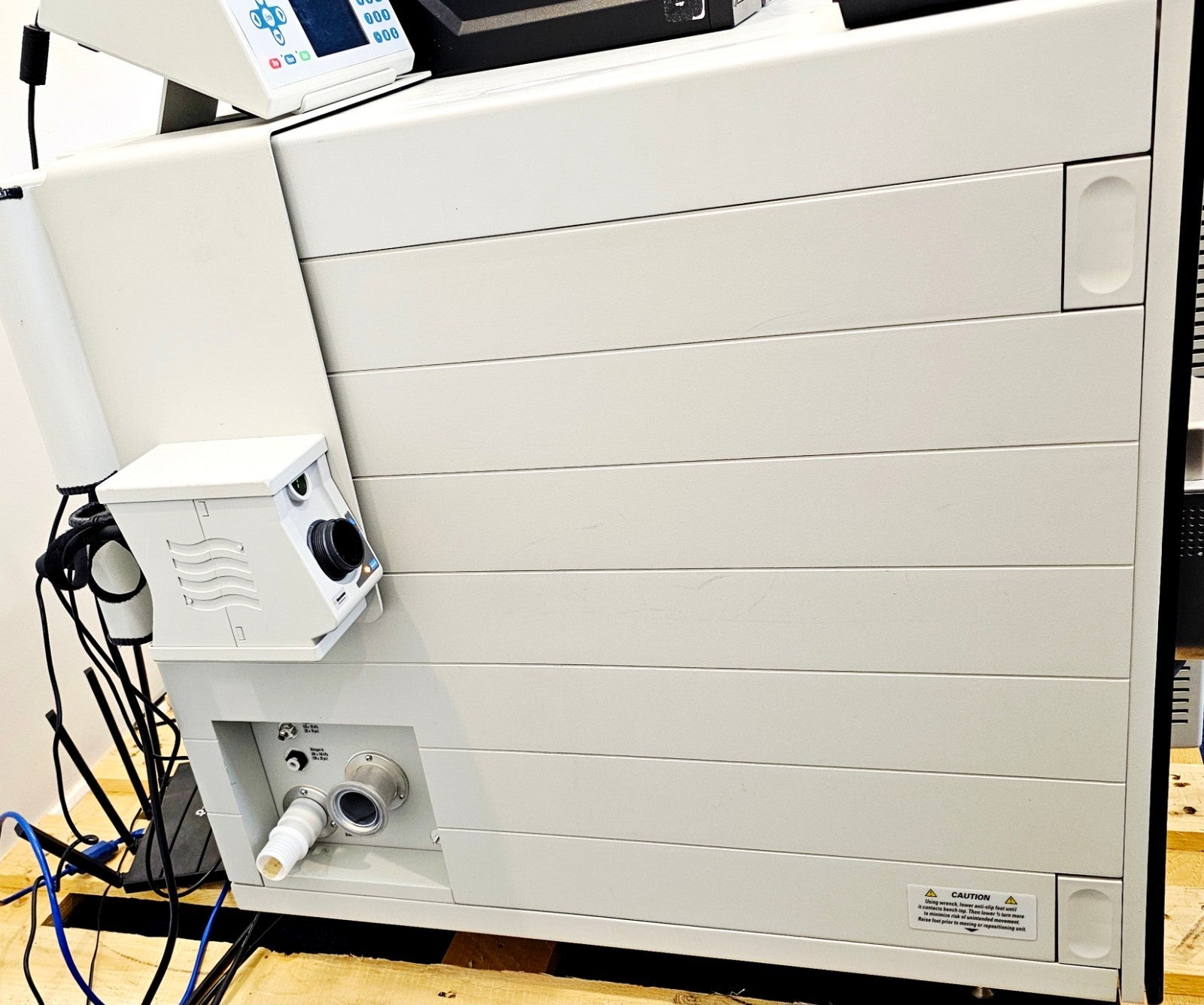 Thermo Scientific TSQ Endura Mass Spectrometer 2013 with PC and Software + HPLC