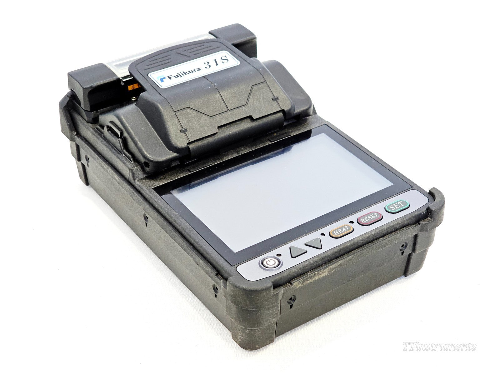 Fujikura 31S fusion splicer front view showing splicing chamber and electrodes