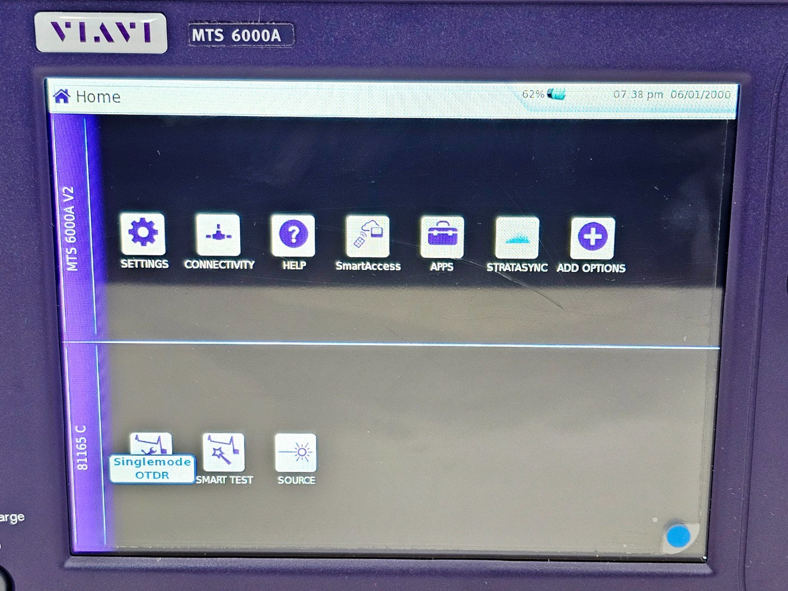 VIAVI MTS fiber tester accessory port close-up