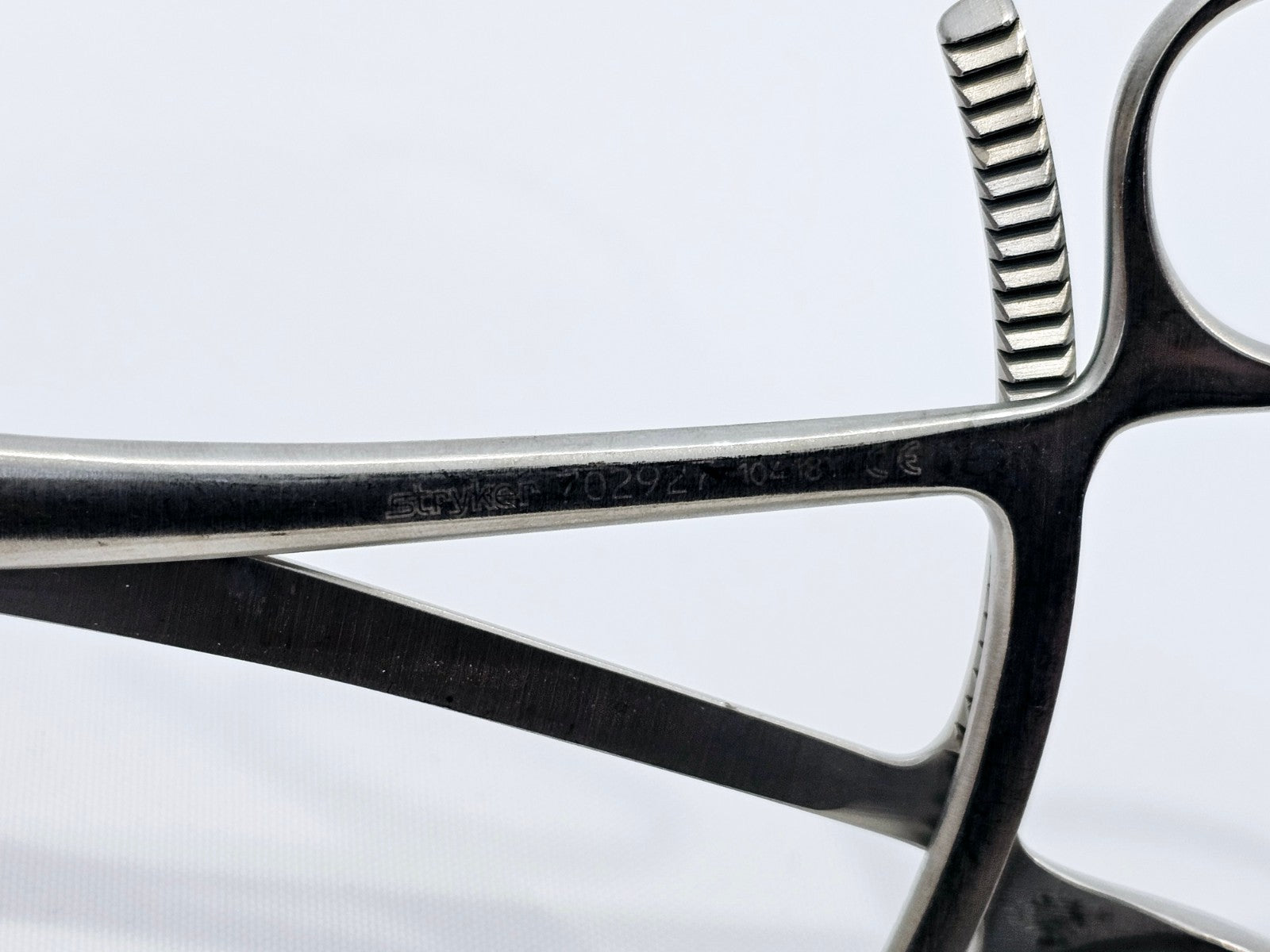 Stryker 702927 Reduction Forceps Large with Points 205mm