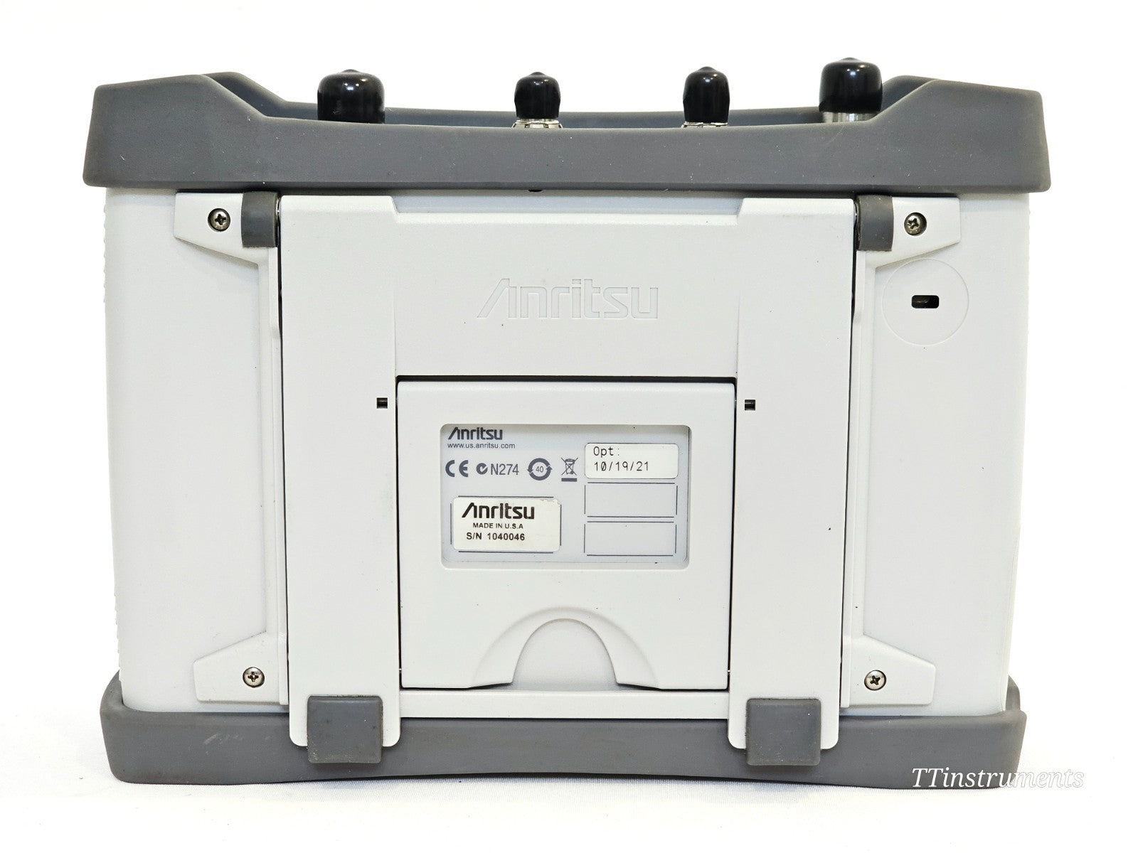 Anritsu S331E site master screen showing measurement trace and menu