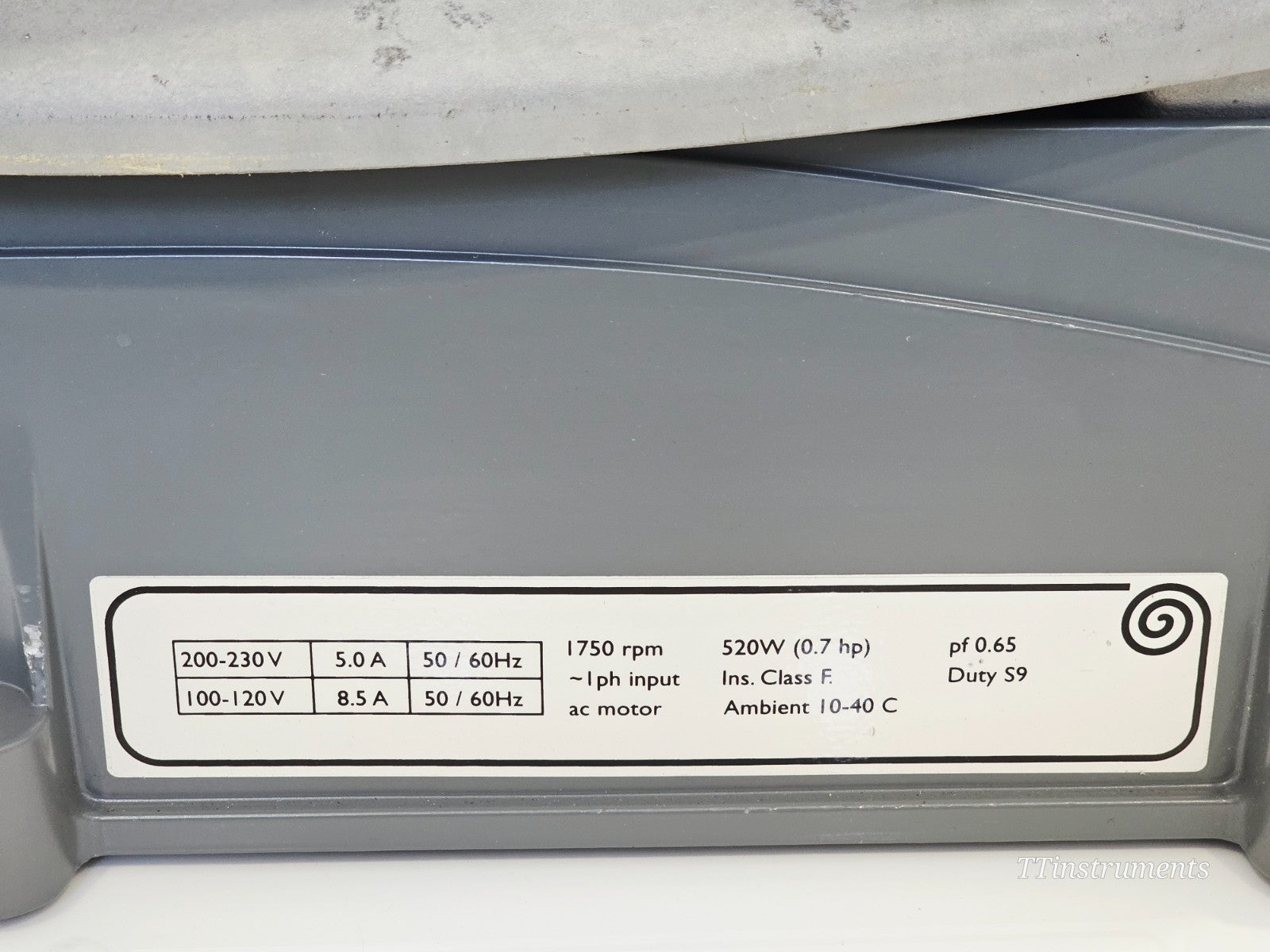 Edwards XDS100B scroll pump side profile showing cooling vents