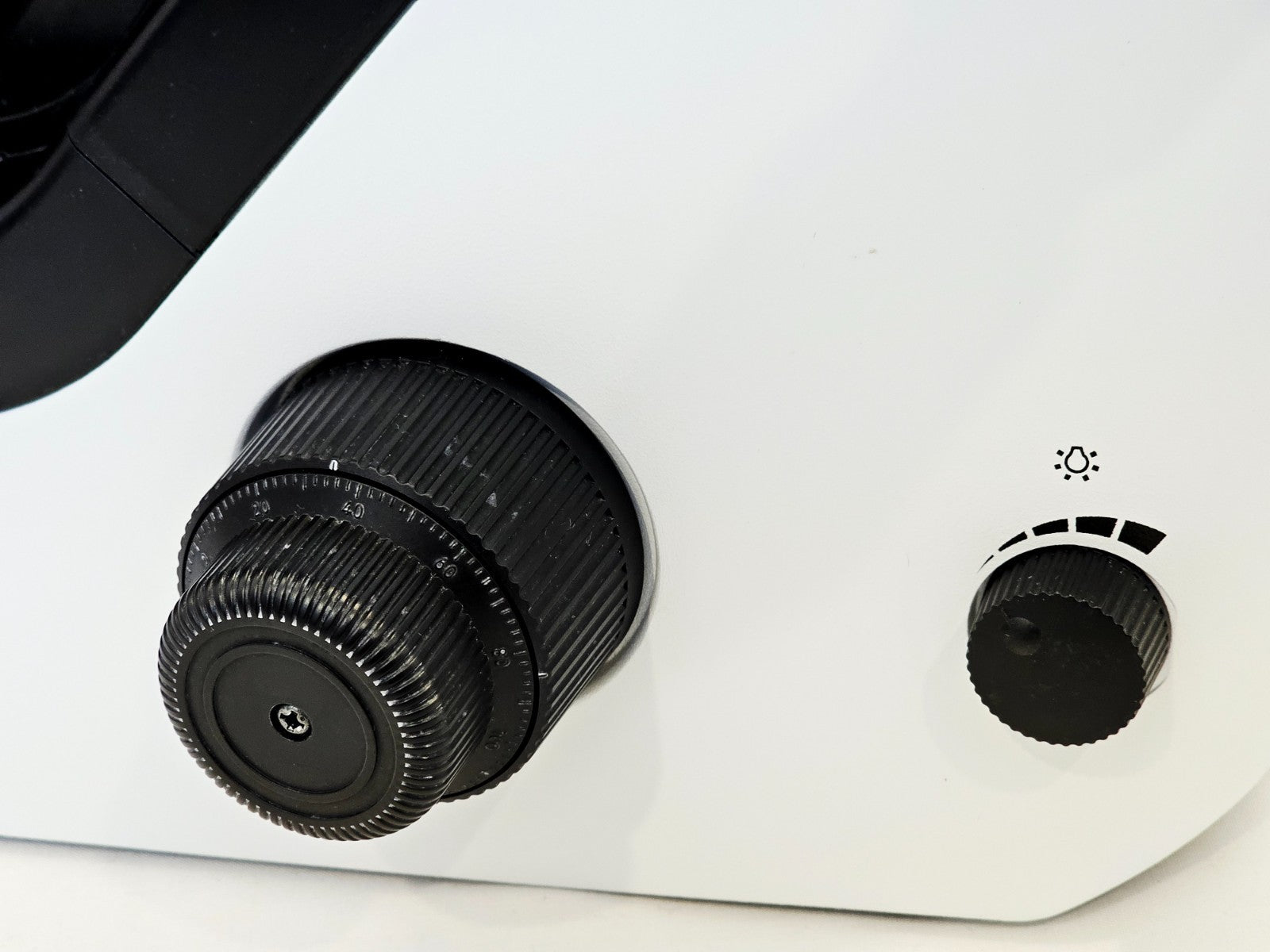 Nikon Eclipse microscope mechanical stage and condenser assembly detail