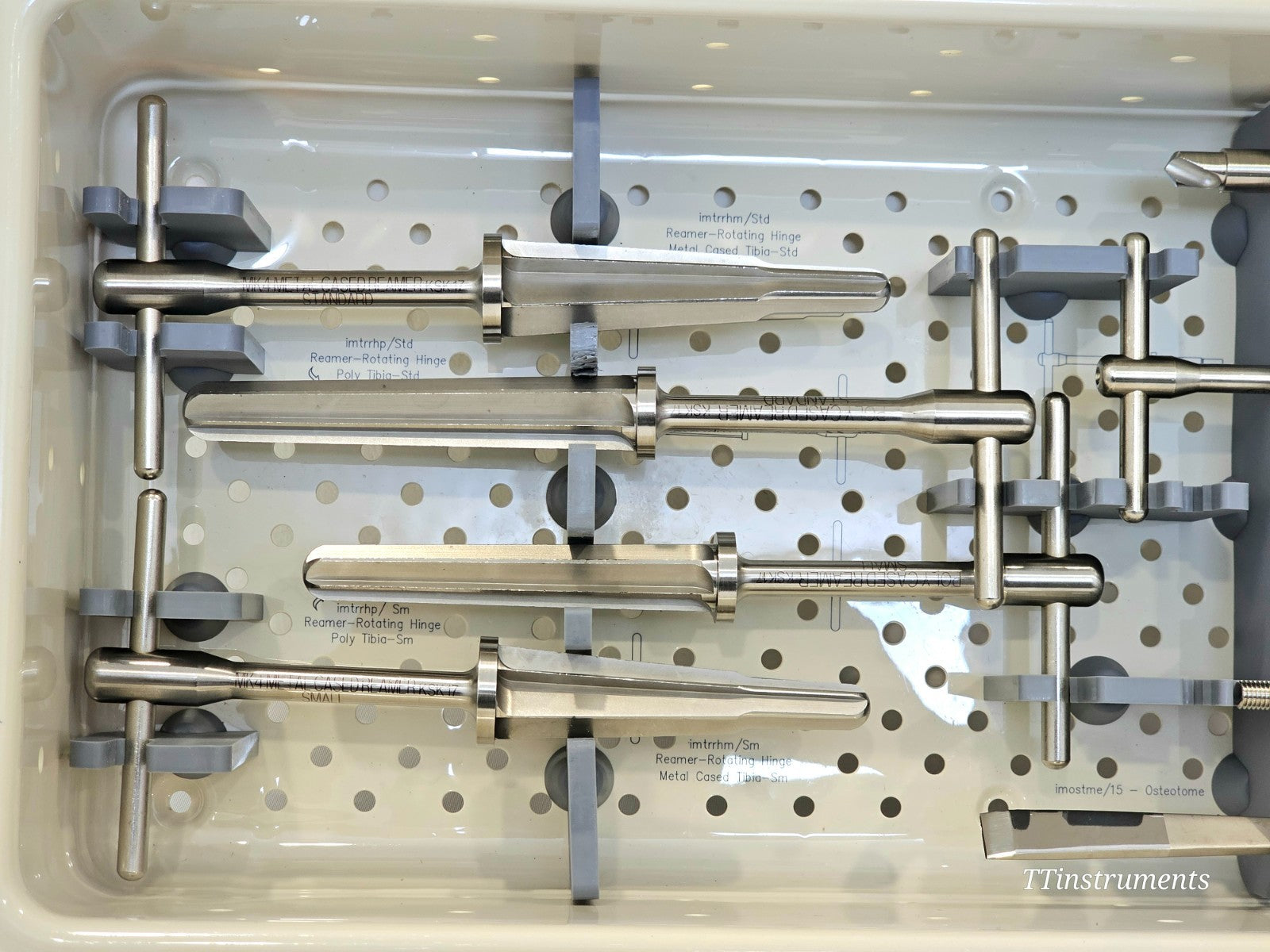 Stryker Stanmore METS Knee Tray — femoral sizing guides and femoral trial guides close-up