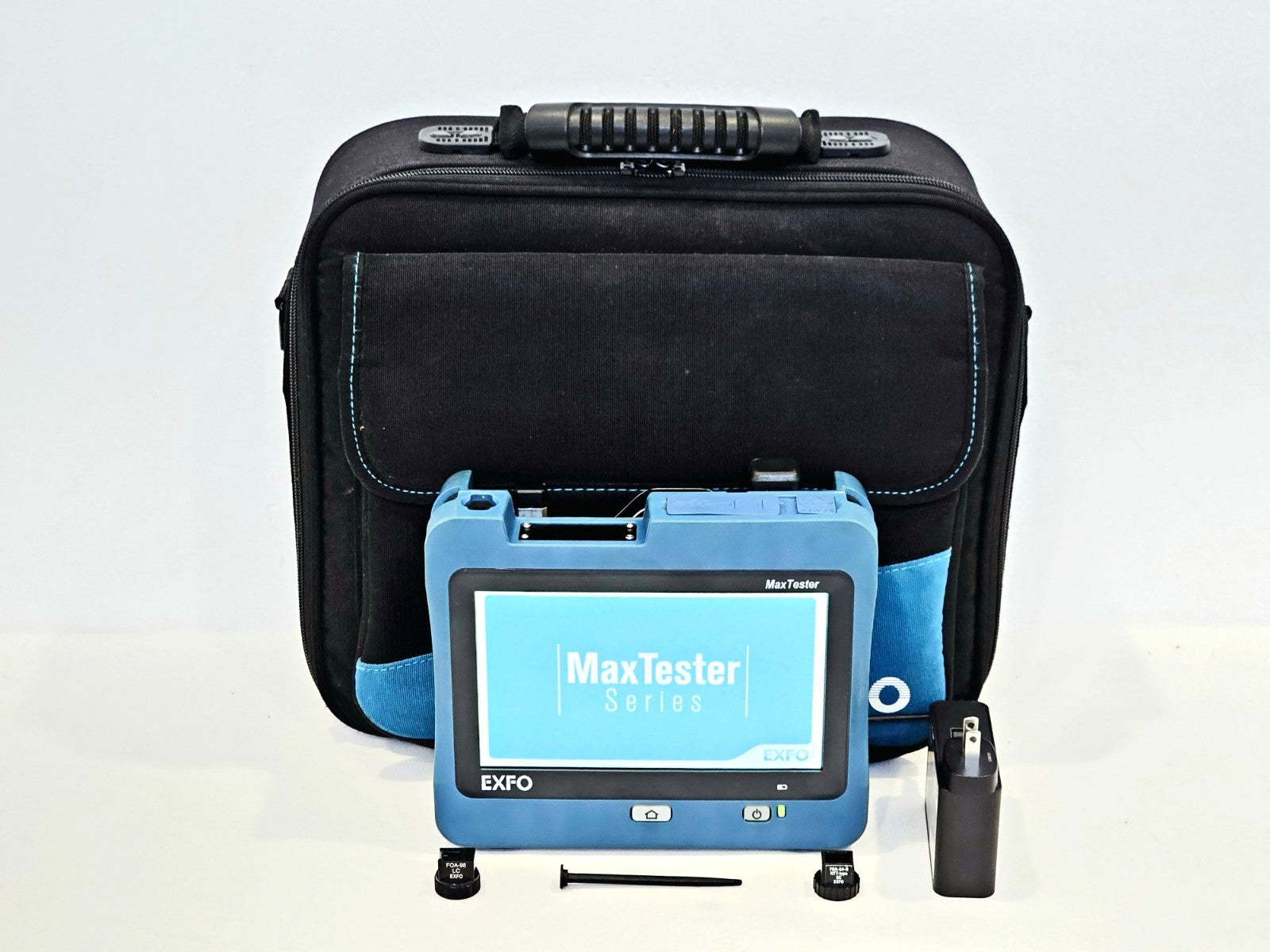 EXFO MaxTester MAX-945-SM3 OLTS unit with carry case, AC adapter, stylus and LC adapter accessories
