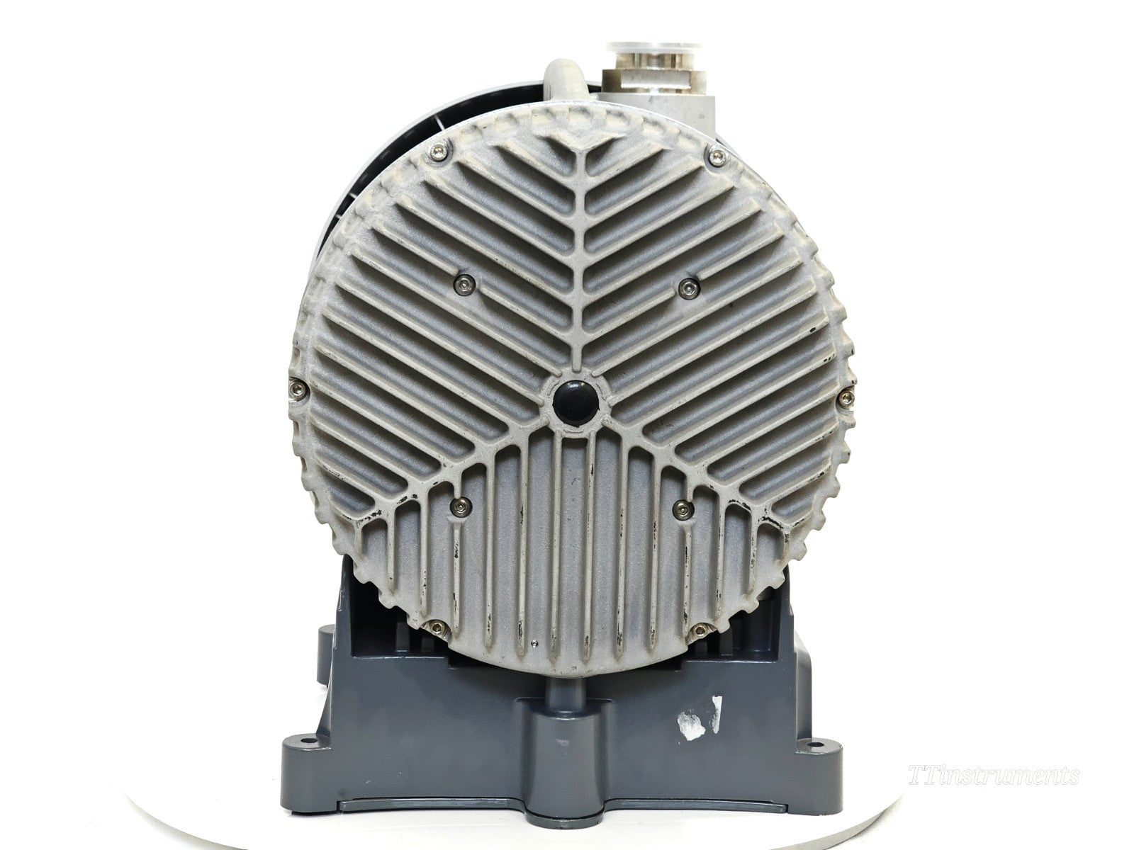 Edwards XDS35i pump side profile showing motor and cooling vents