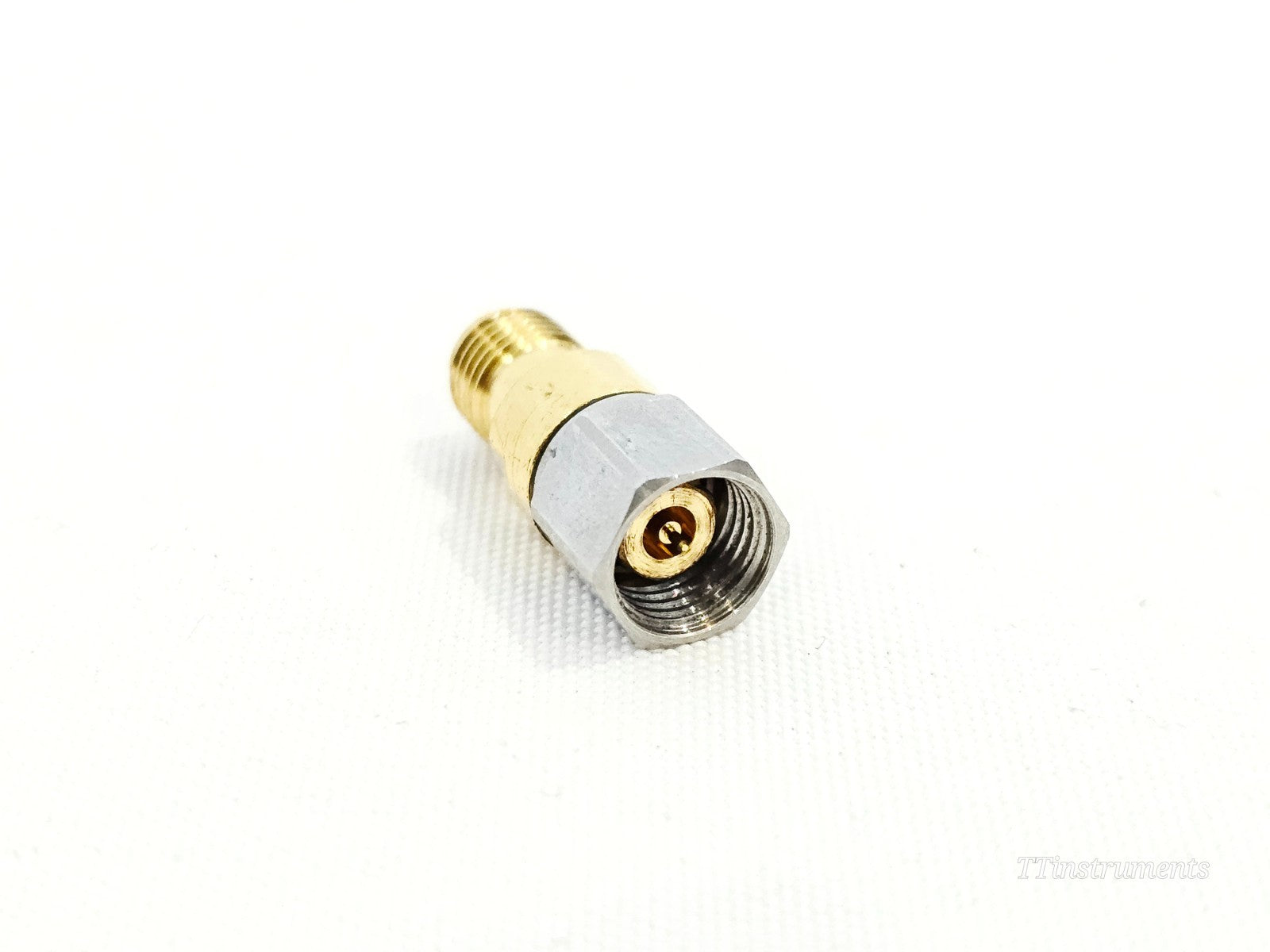 Keysight 11901C connector adapter side view showing port detail