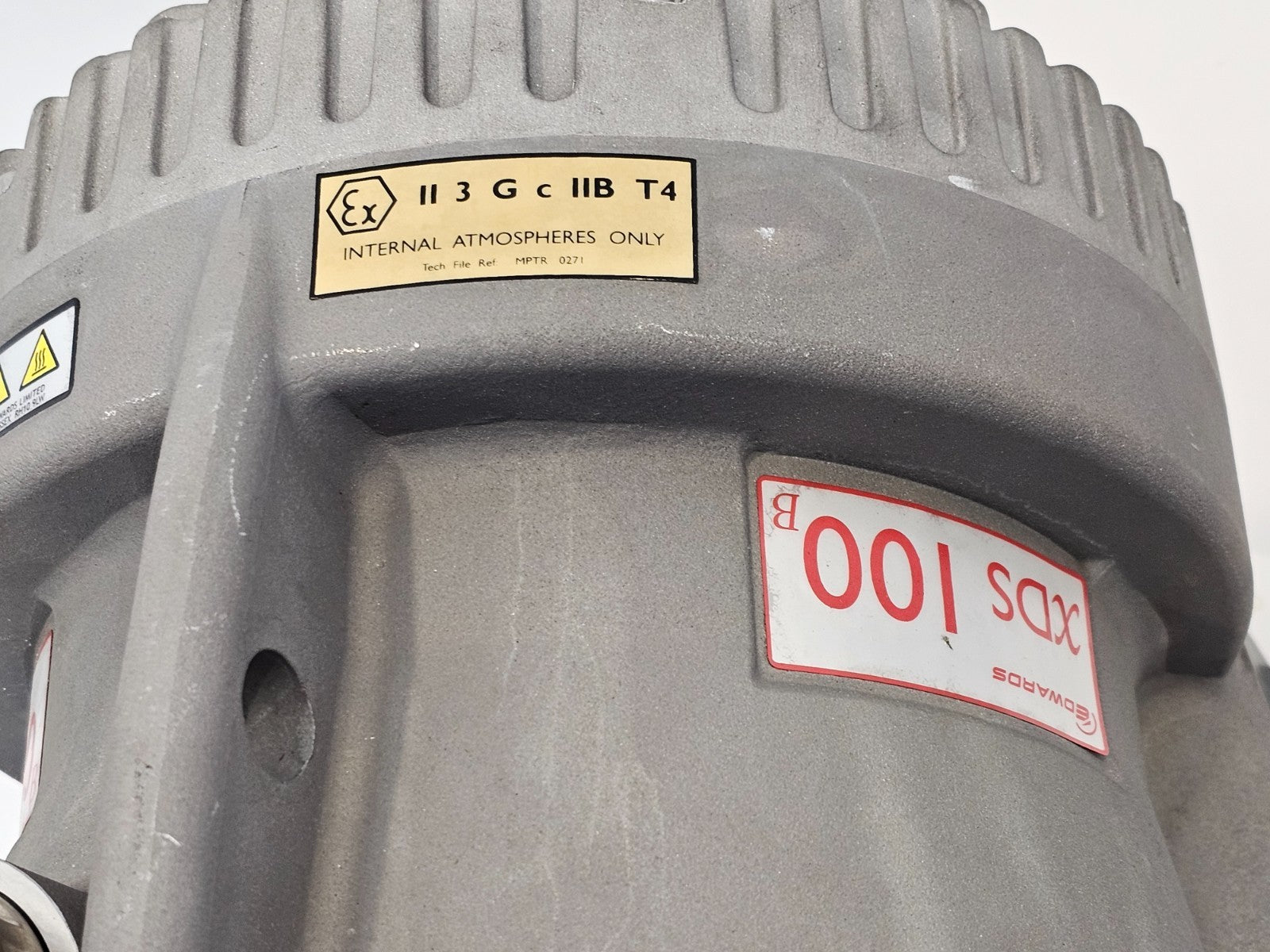 Edwards XDS100B Dry Scroll Vacuum Pump MFG 2012 A732-01-983