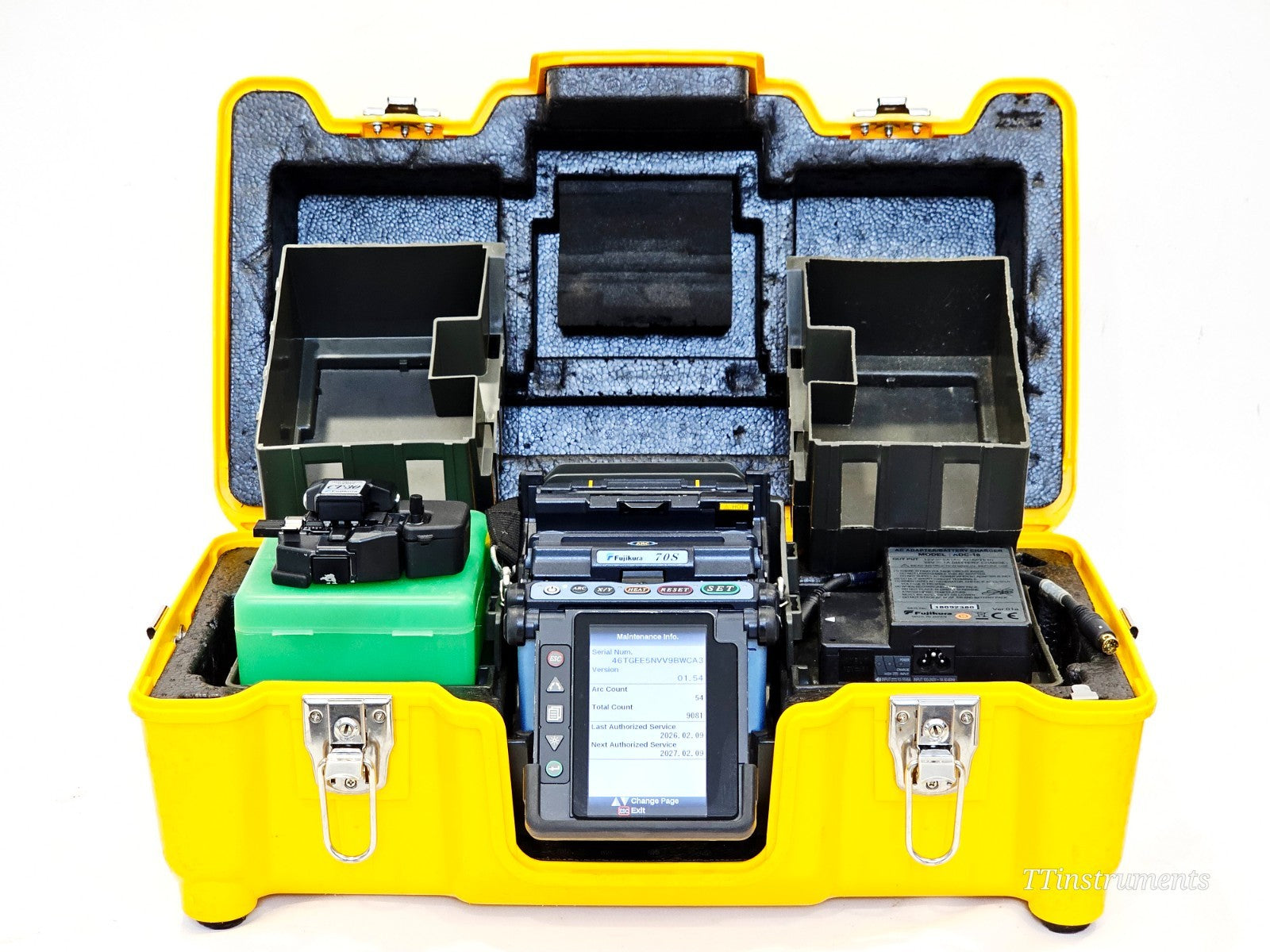 Serviced Fujikura 70S Fiber Optic Fusion Splicer SM MM ARC 9081 CT-30 Cleaver