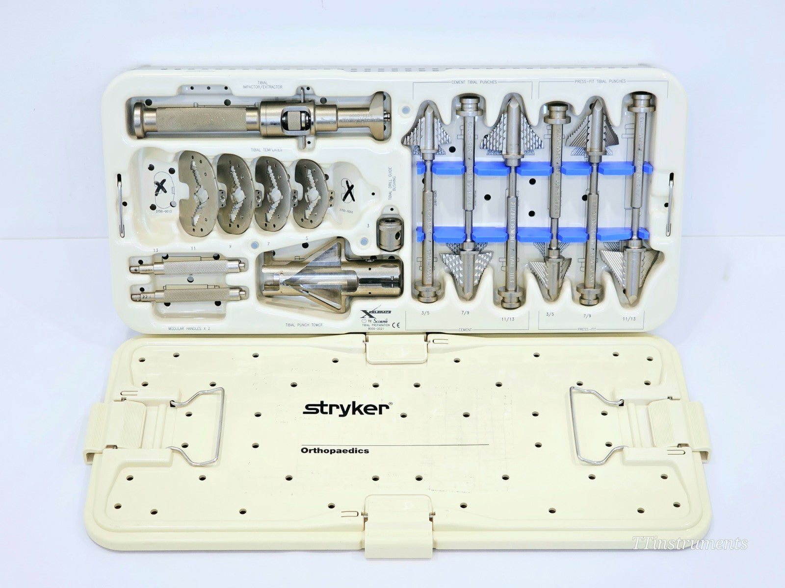 Stryker 8000-2021 XCELARATE Scorpio T2 Tibial Preparation Instrument Set