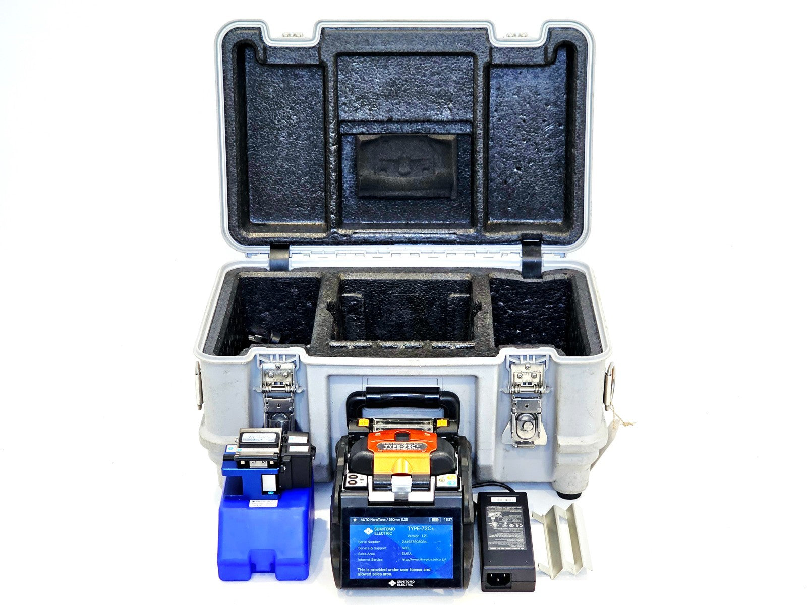 Sumitomo TYPE-72C+ used fusion splicer front view, compact fibre optic splicing unit