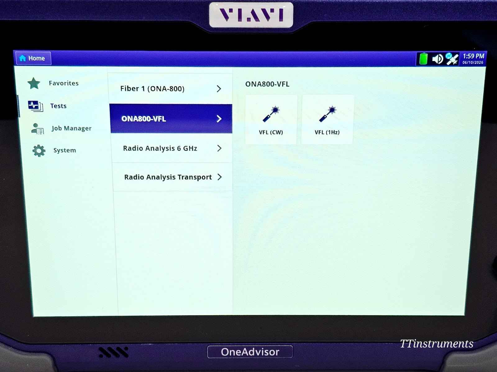 VIAVI OneAdvisor close-up of optical fibre test port connection