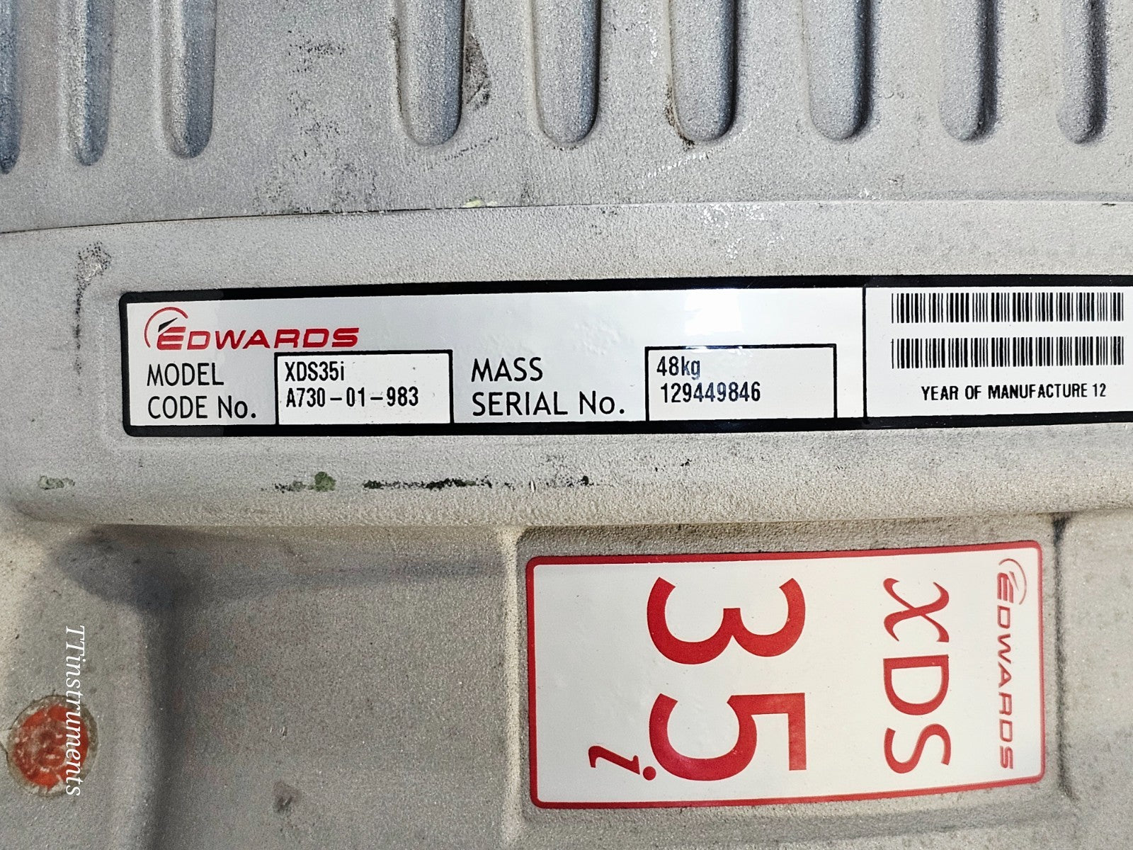 Edwards XDS35i pump label showing model number and serial information