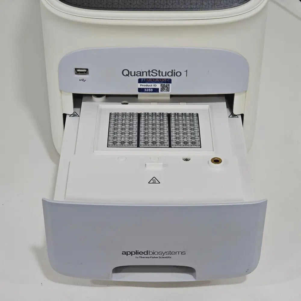 QuantStudio 1 A40425 touchscreen interface displaying run setup menu