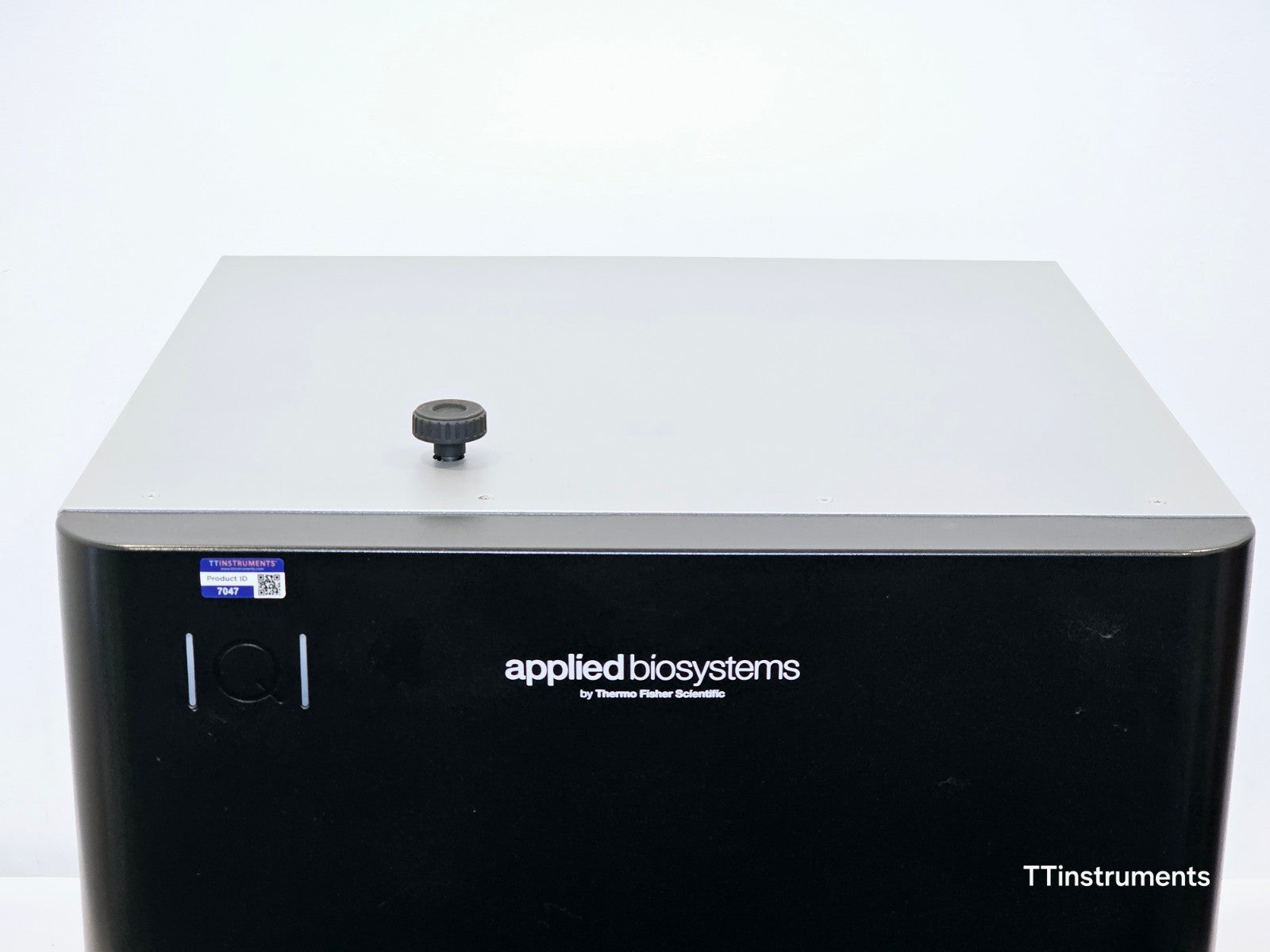 Applied Biosystems QuantStudio Absolute Q Digital PCR System Laptop and Software