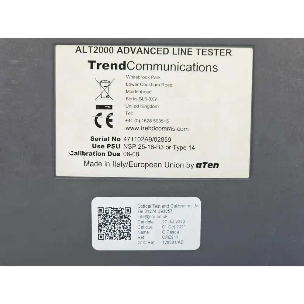 Fujikura 12S fusion splicer wind protector cover open showing splice preparation area