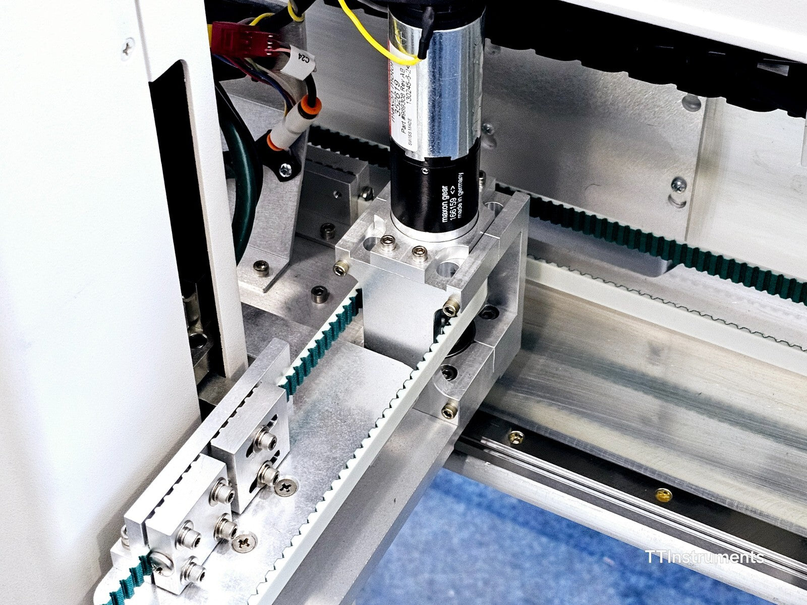 Beckman Coulter Biomek NXP Multichannel Automation Workstation With Accessories