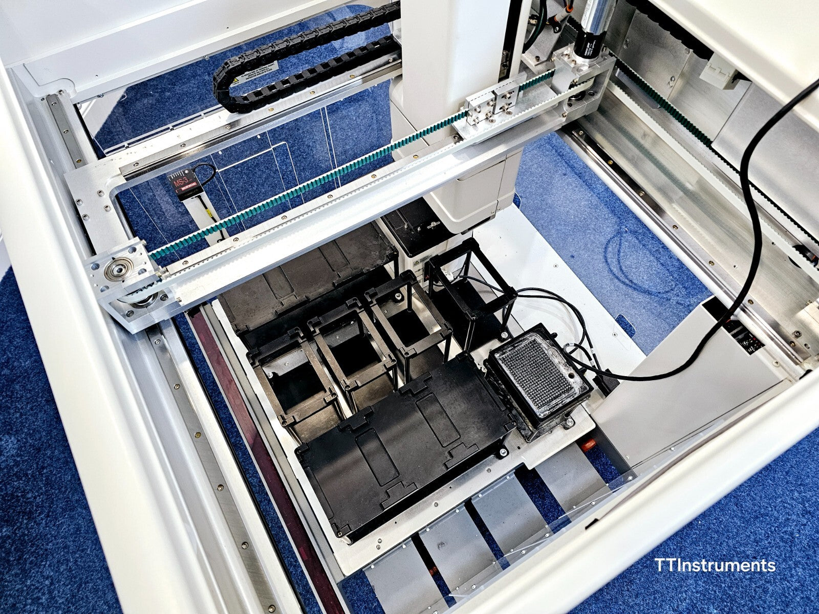 Beckman Coulter Biomek NXP Multichannel Automation Workstation With Accessories