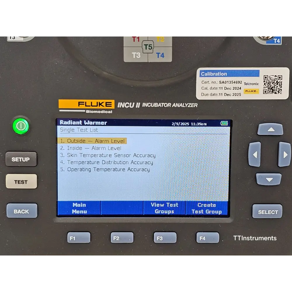 Fluke INCU II colour-coded probe connectors plugged into front input ports