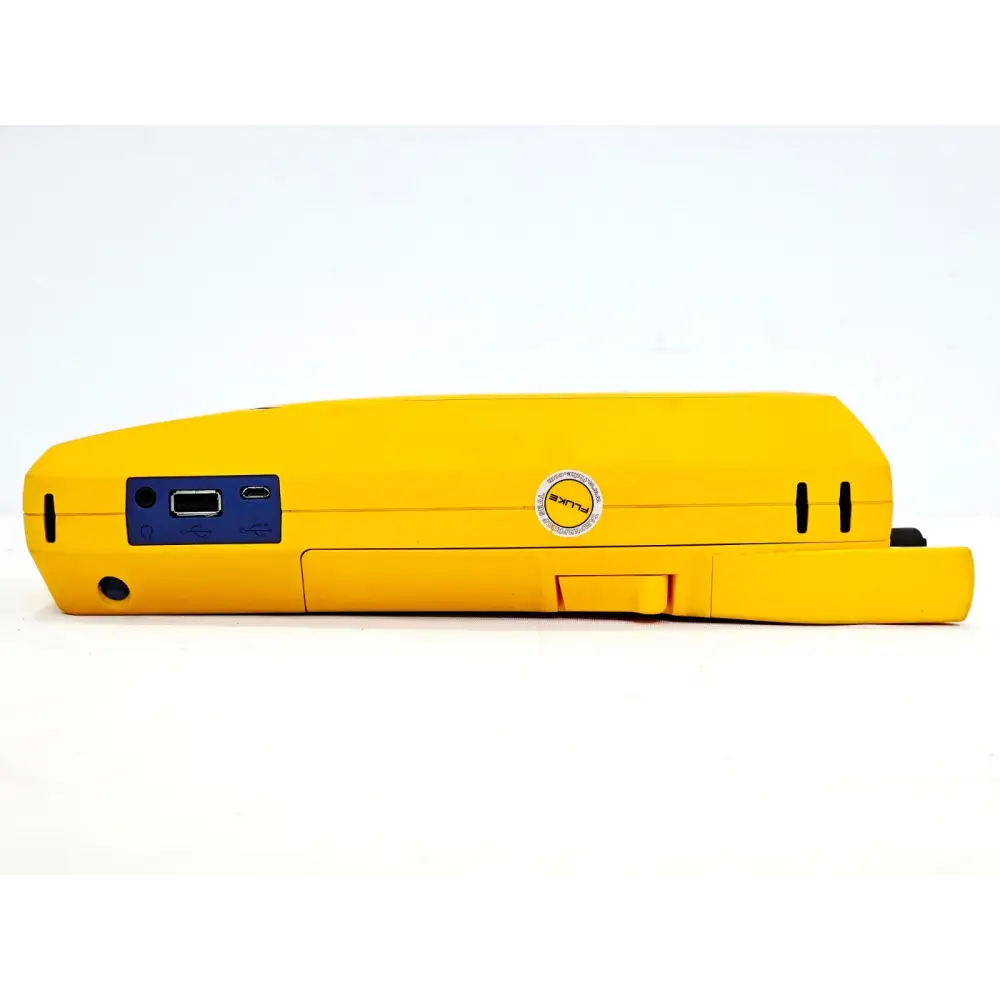 Fluke OptiFiber Pro QUAD OTDR showing SmartLoop bi-directional test results on screen