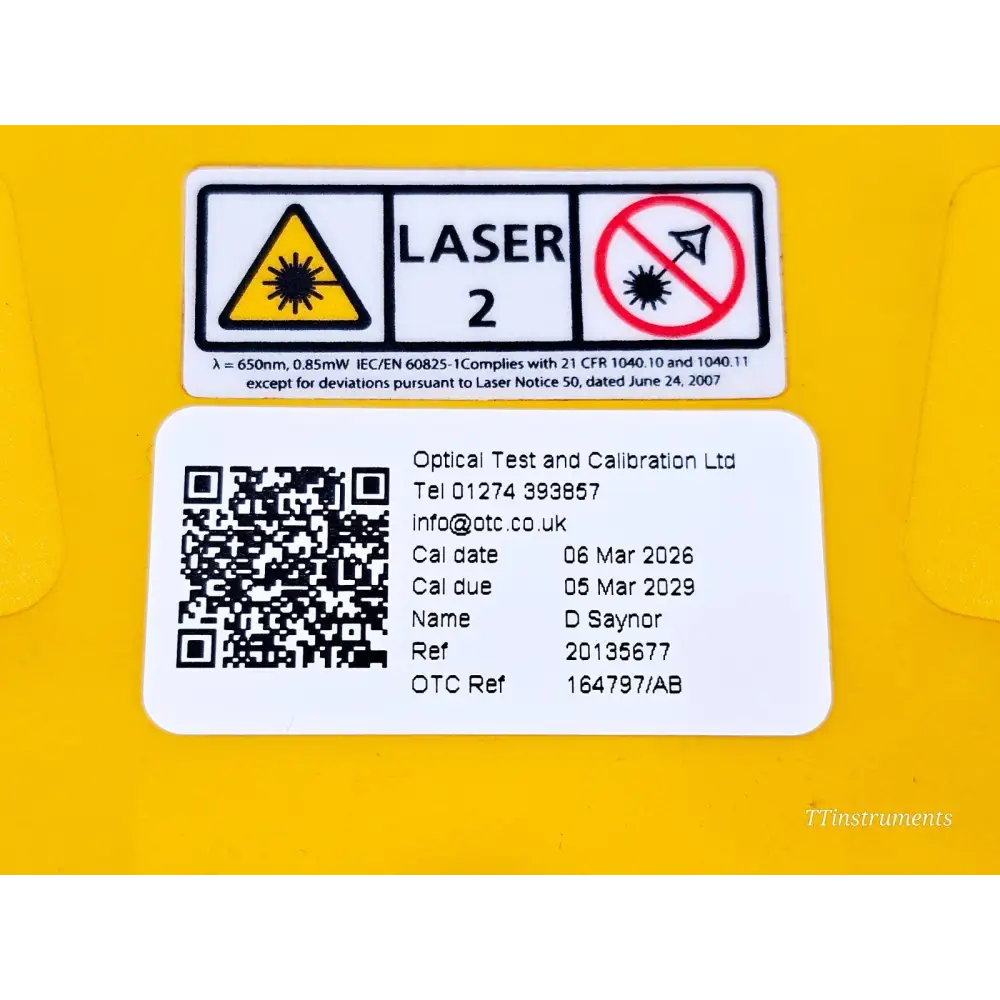 Launch fibre hanging straps and magnets supplied with Fluke OptiFiber Pro QUAD OTDR kit