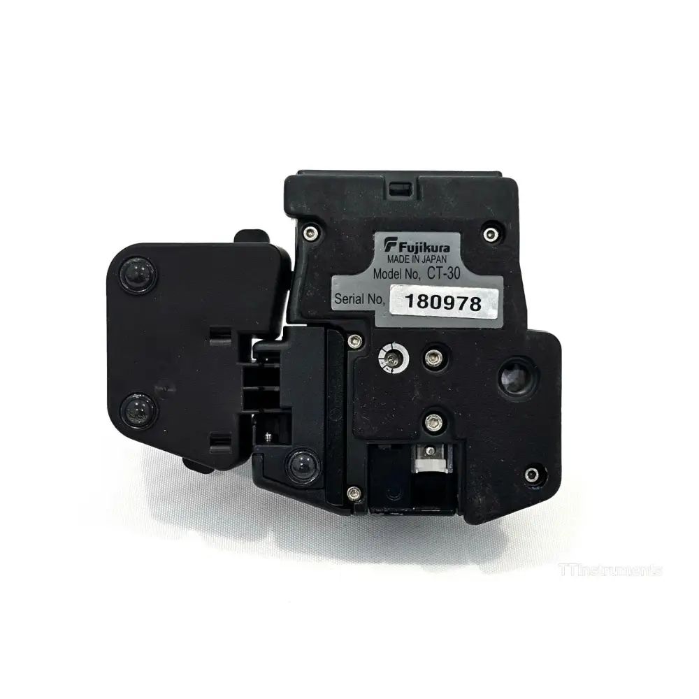 Fujikura FSM-18R battery pack and AC adapter charger included with the FSM-18R ribbon splicer kit