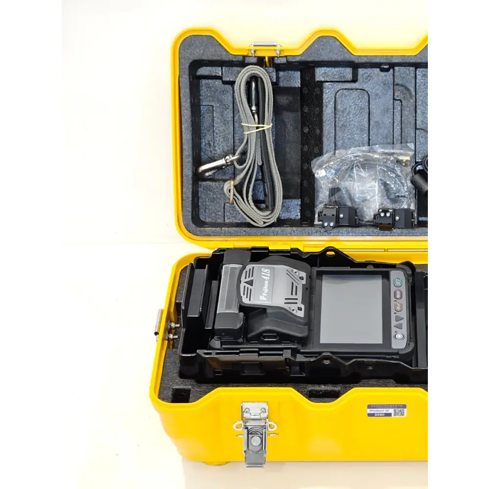 Fujikura 41S fusion splicer with fibre clamps and electrode assembly visible